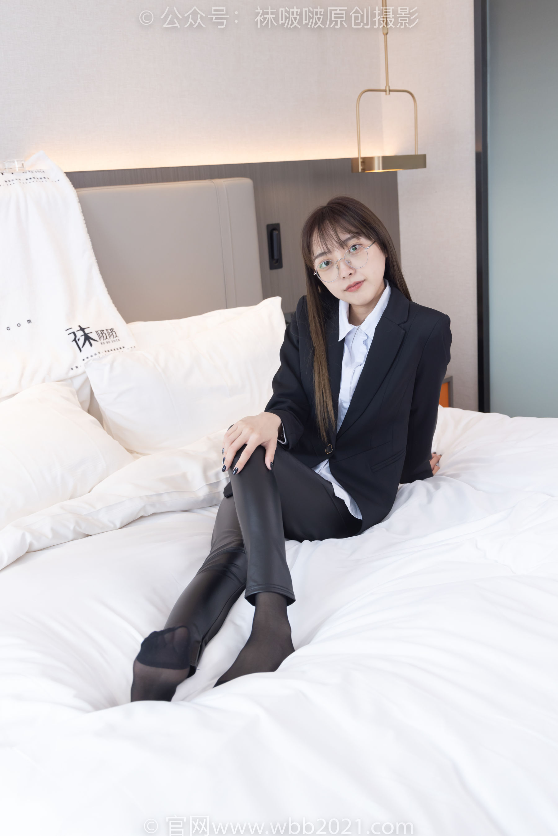 BoBoSocks袜啵啵 No.297 稚予 - 平底鞋、黑丝、皮裤裤里丝