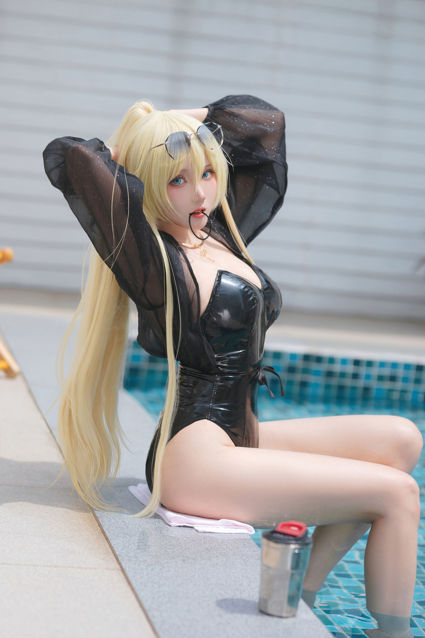 Coser 瓜希酱 福利 - 俾斯麦 泳装