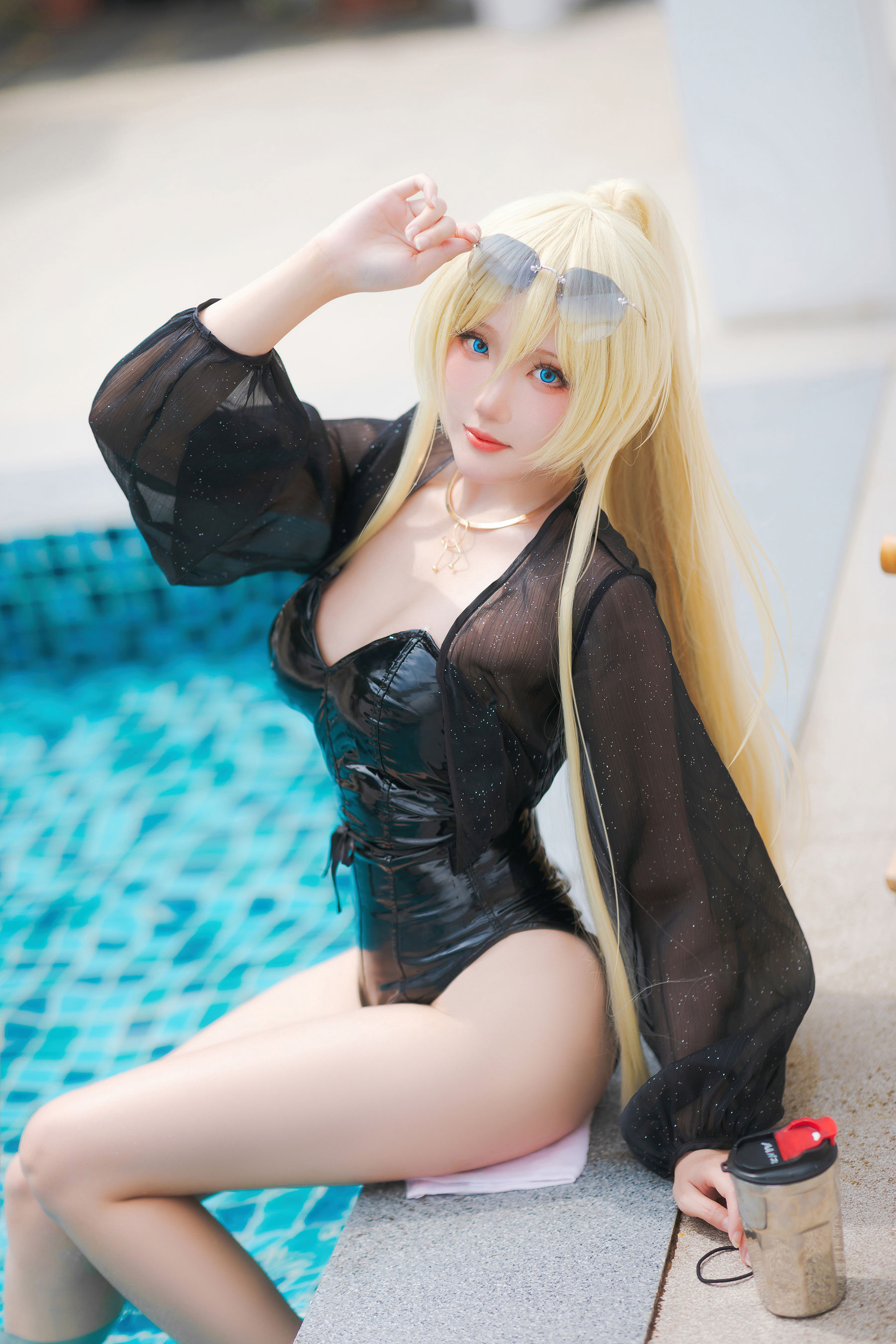 Coser 瓜希酱 福利 - 俾斯麦 泳装