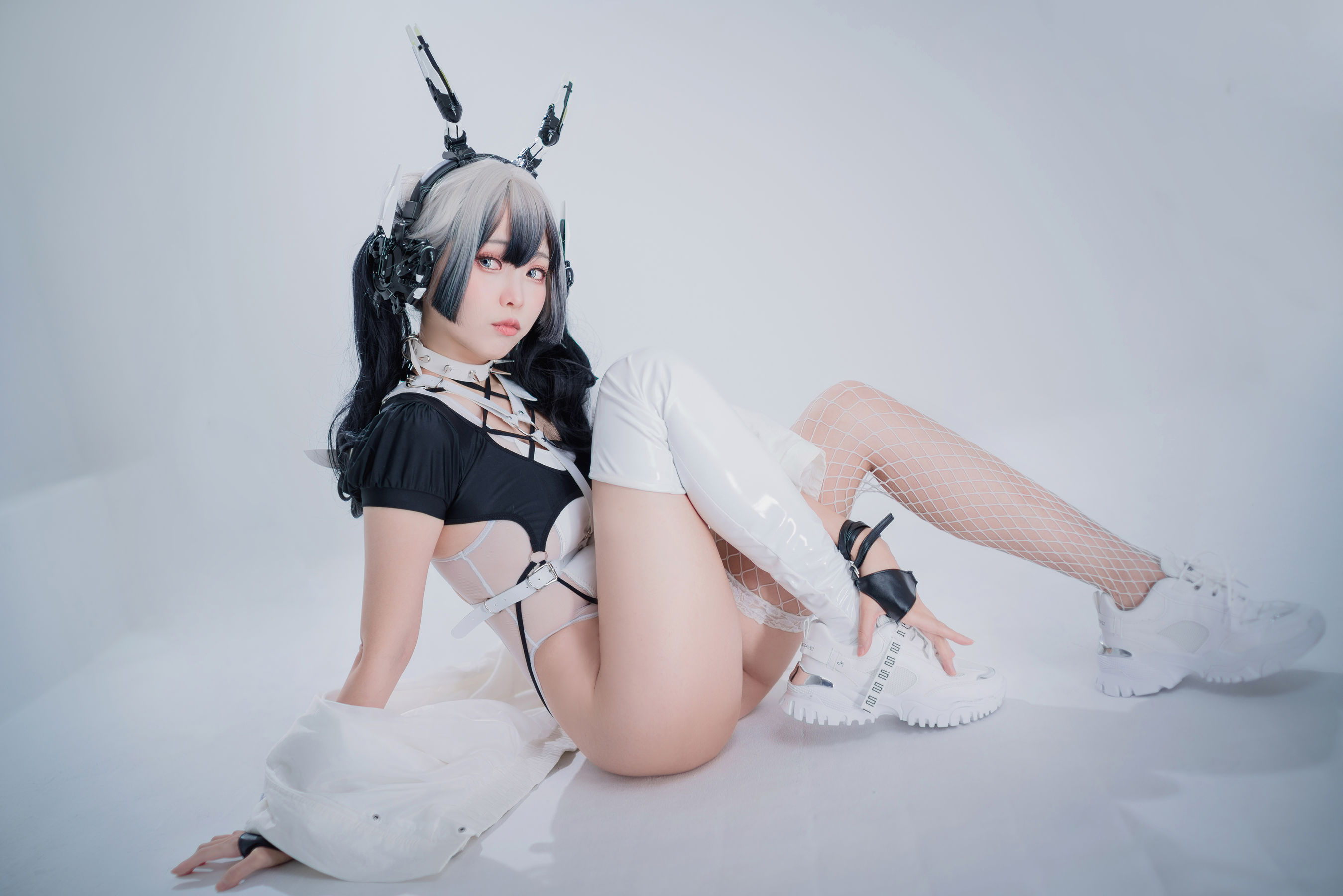Ely_eee(ElyEE子) - Cyber Girl BLANCHE 賽博少女