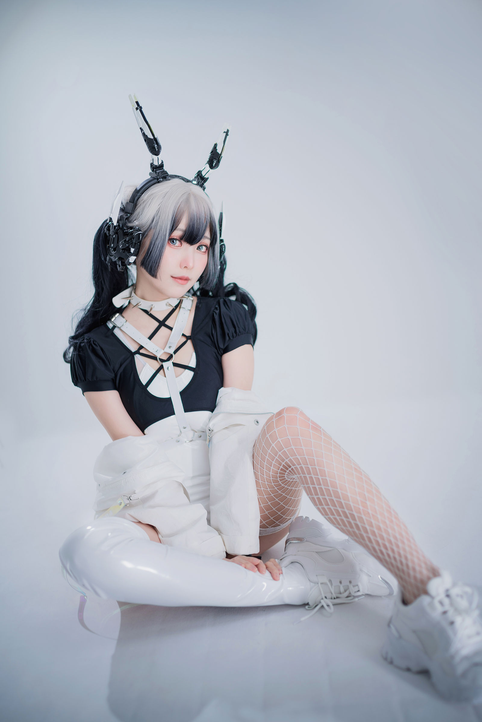 Ely_eee(ElyEE子) - Cyber Girl BLANCHE 賽博少女