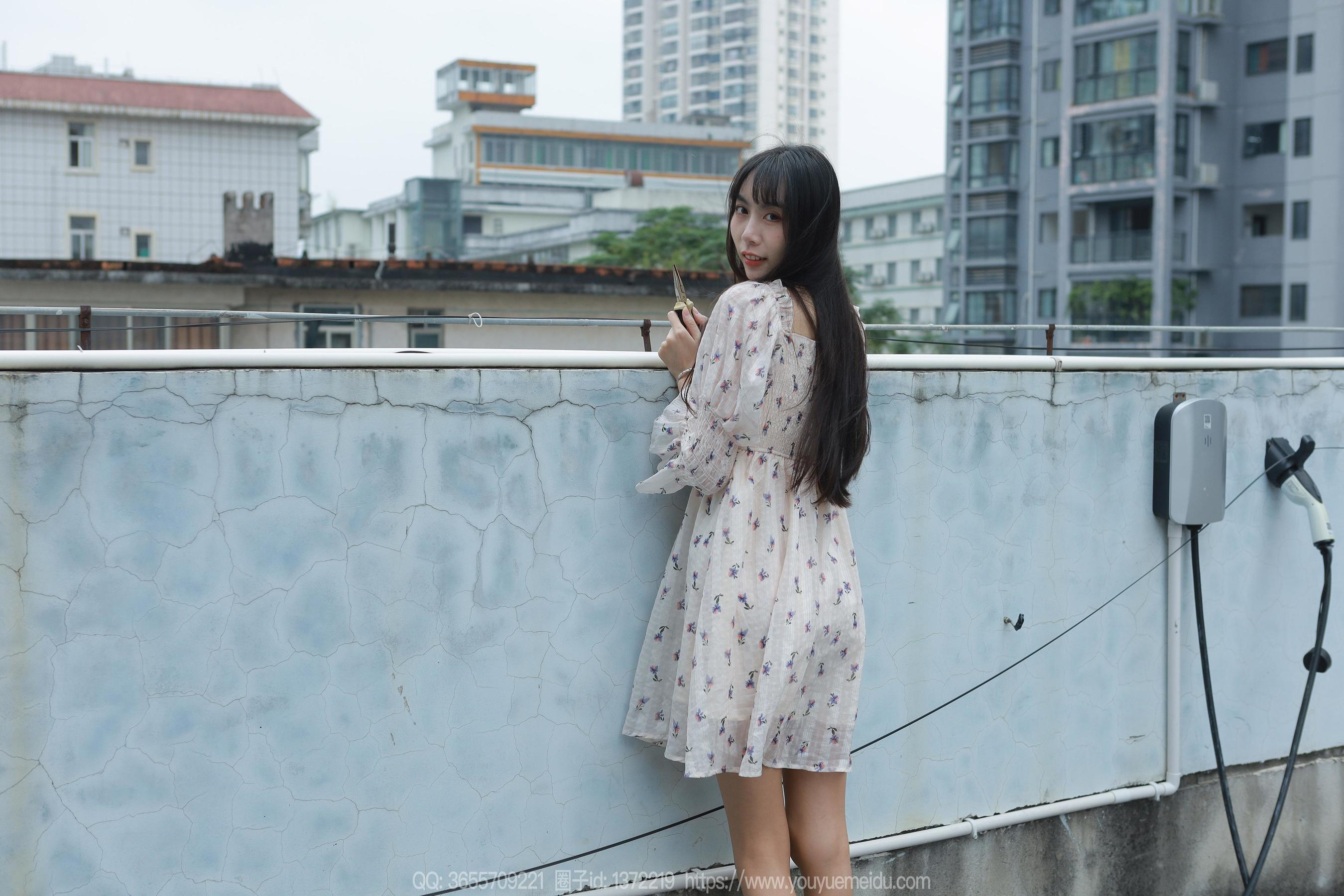 IESS异思趣向 - 模特：团团 《风吹裙子》