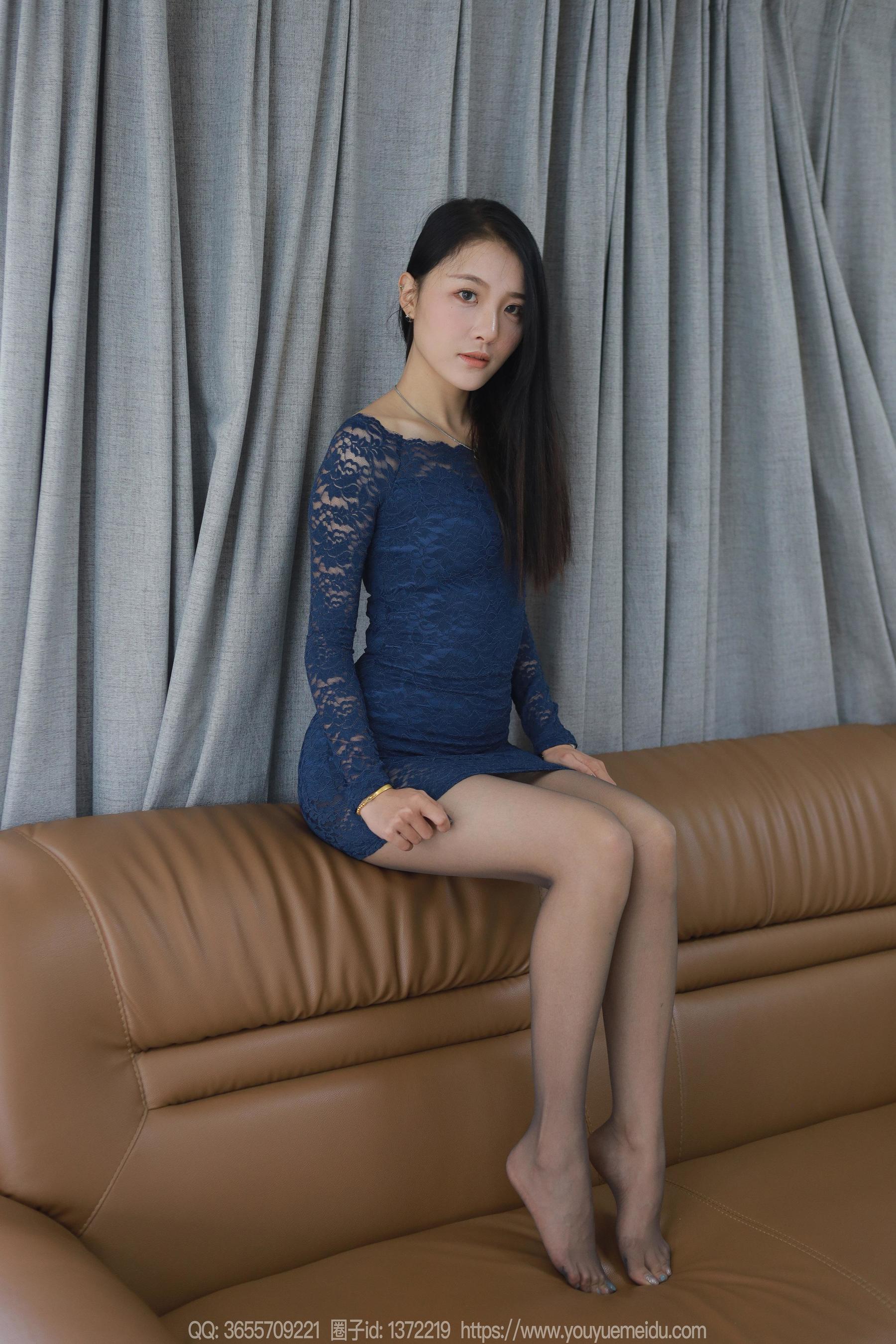 IESS异思趣向 - 模特：婉萍 《蓝色镂空包臀裙》