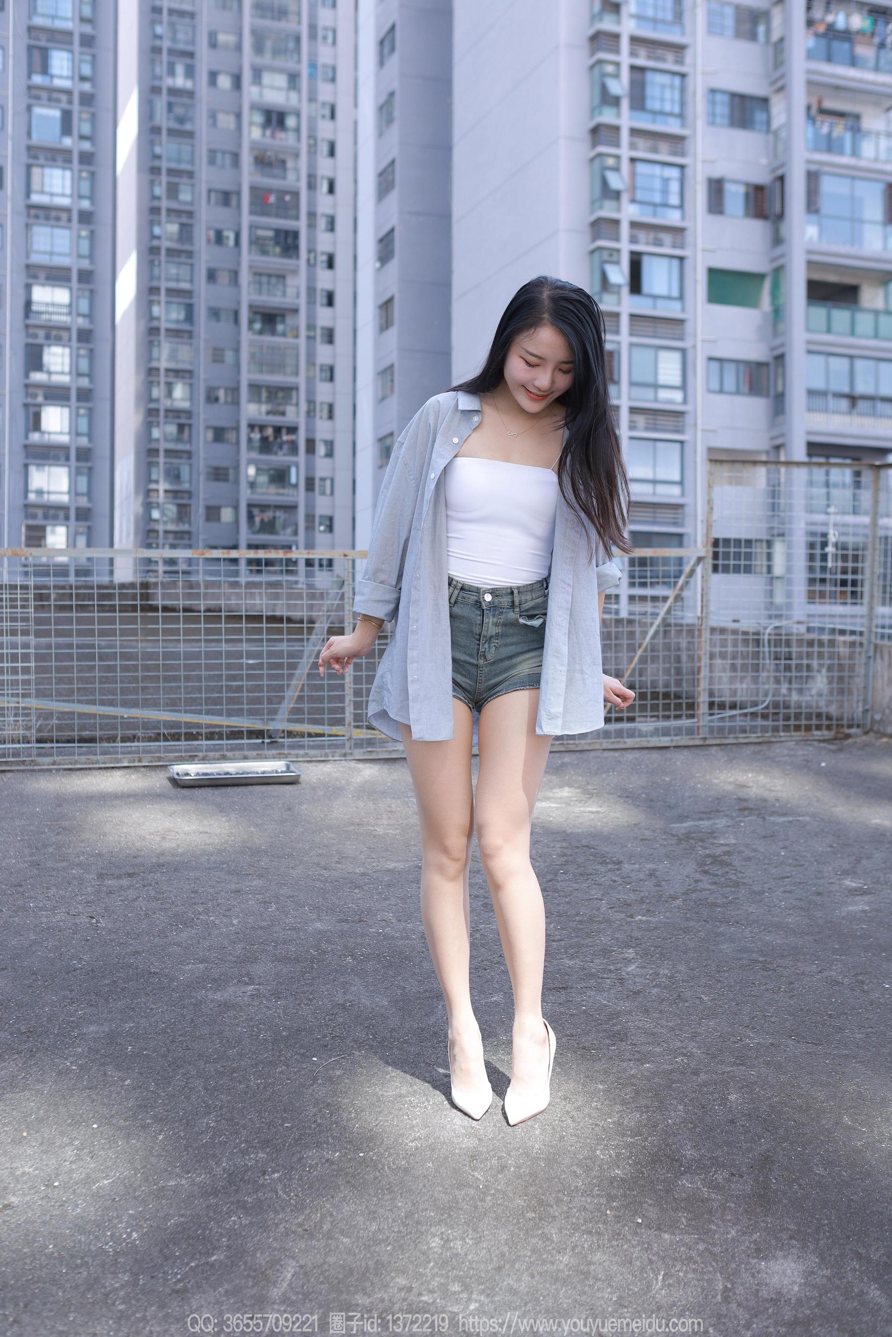 IESS异思趣向 - 模特：婉萍 《超短牛仔裤》