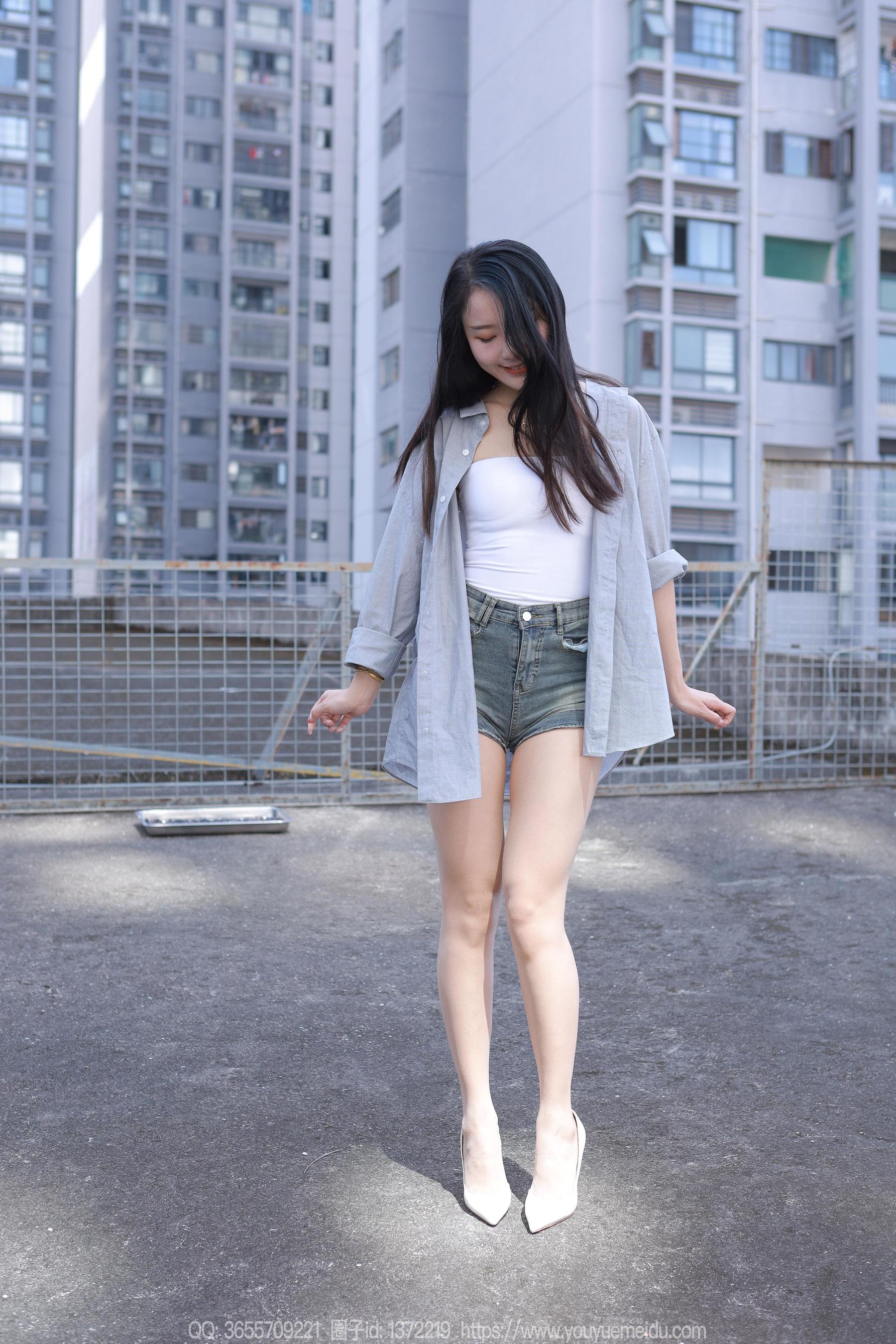 IESS异思趣向 - 模特：婉萍 《超短牛仔裤》