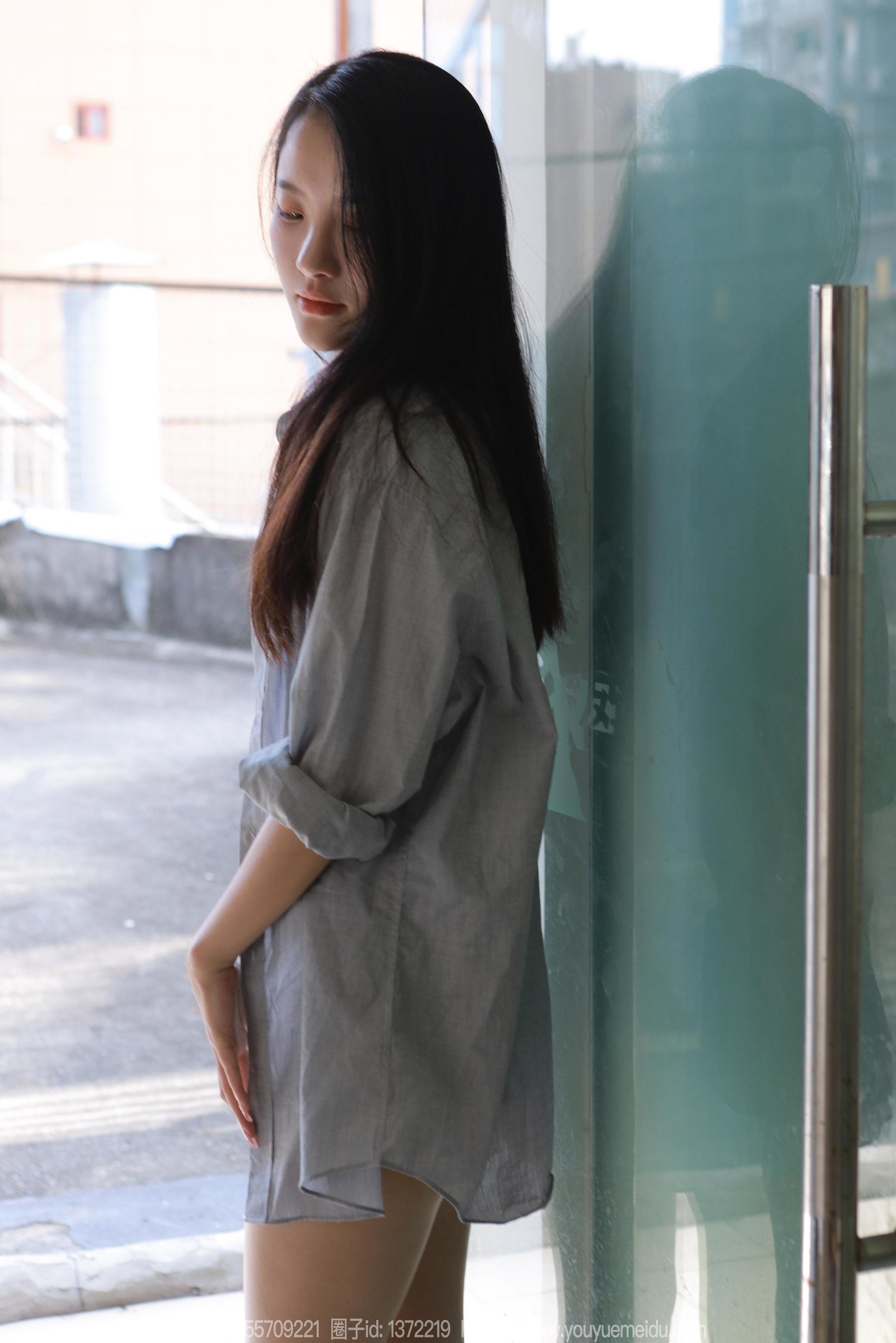 IESS异思趣向 - 模特：婉萍 《超短牛仔裤》