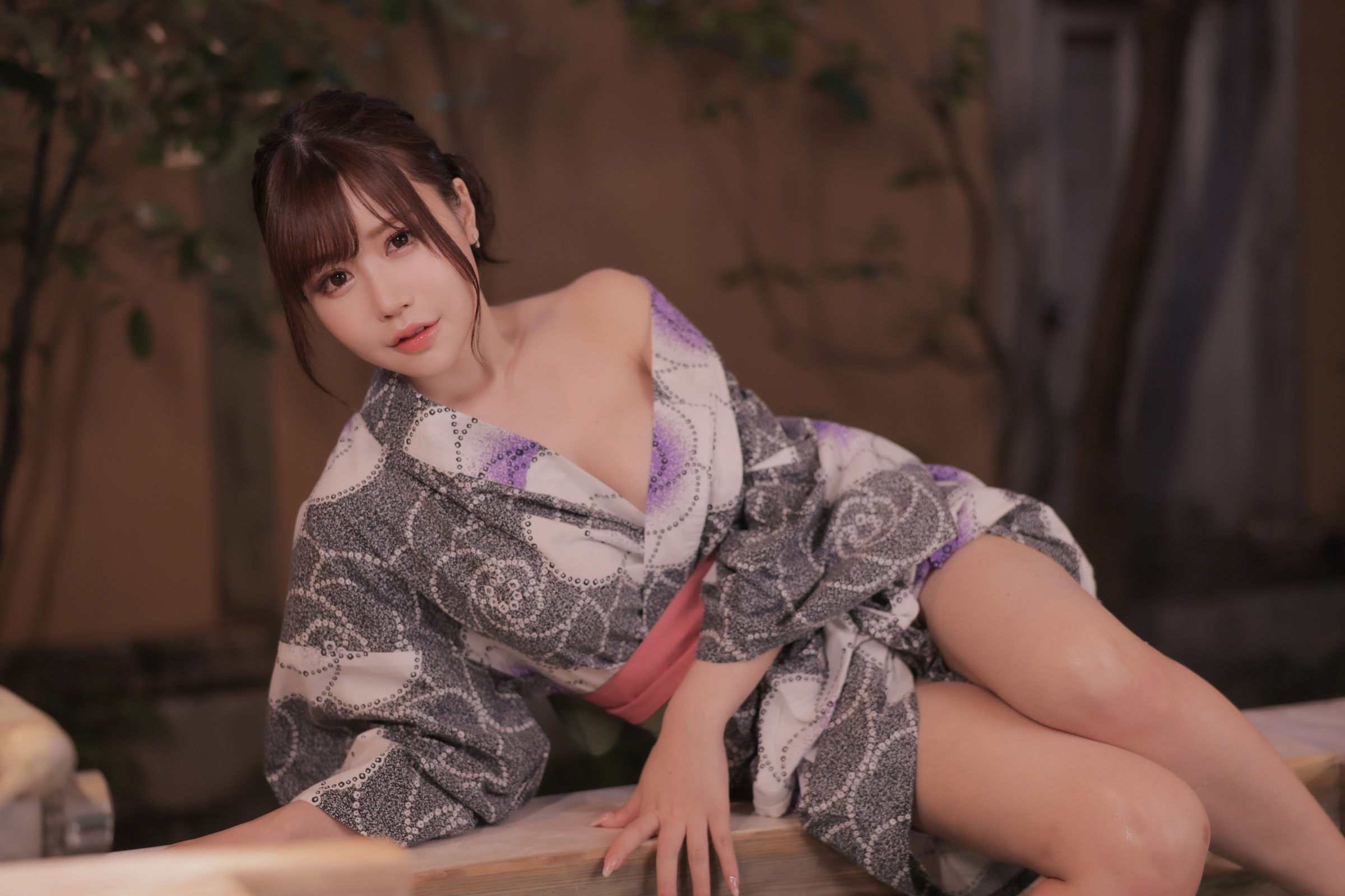 Mai Shirota 白田まい 白田まいと、貸切温泉と、濃厚接触 Vol.1