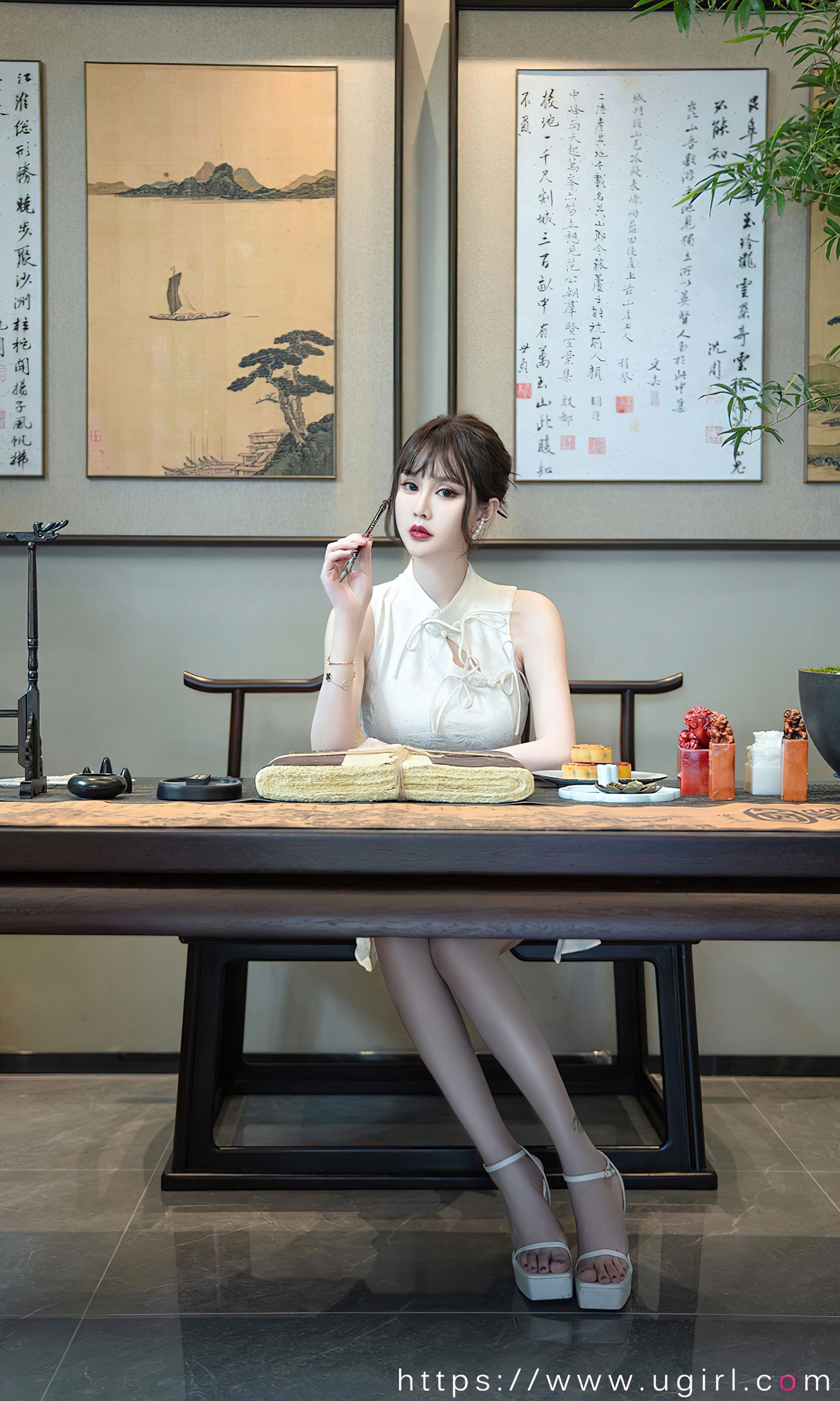 [Ugirls]爱尤物 No.2674 节日主题  青树