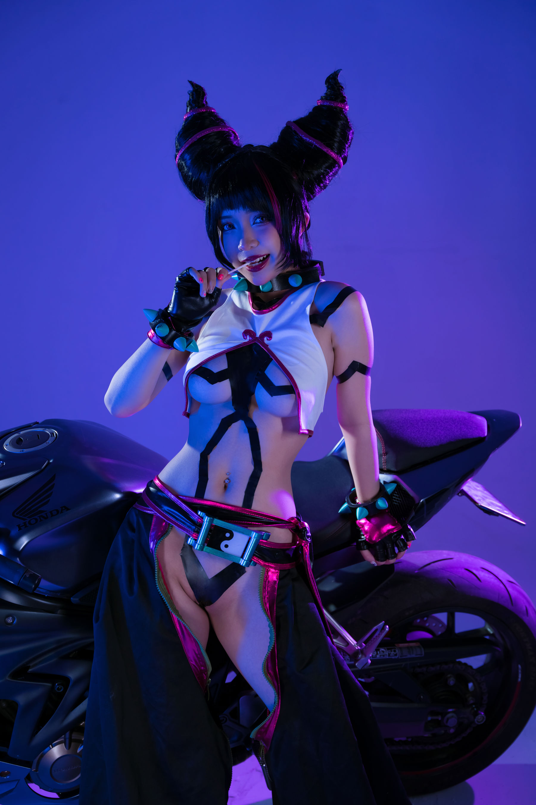 Umeko J - Juri Han