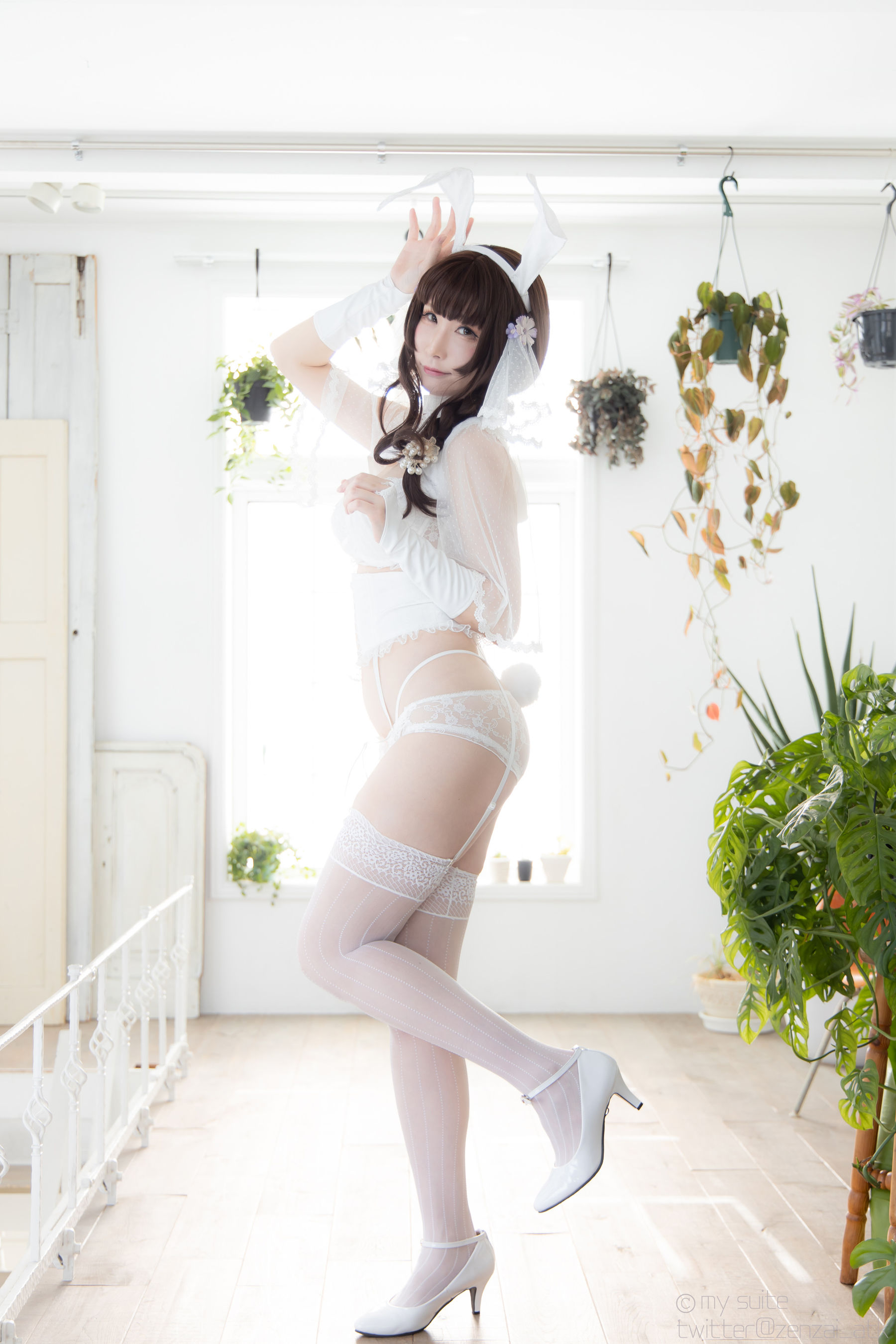 [my suite] Atsuki あつき - SUITE B-Tough (White Ver.)  Vol.2