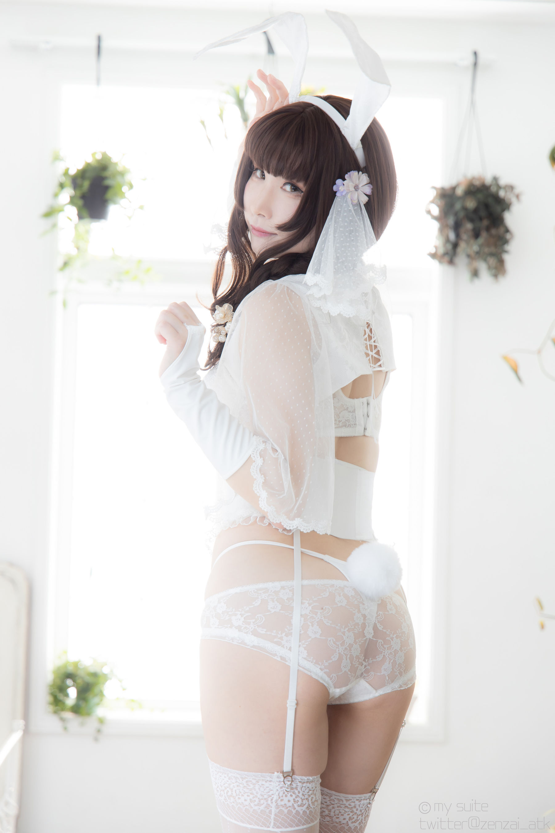 [my suite] Atsuki あつき - SUITE B-Tough (White Ver.)  Vol.2