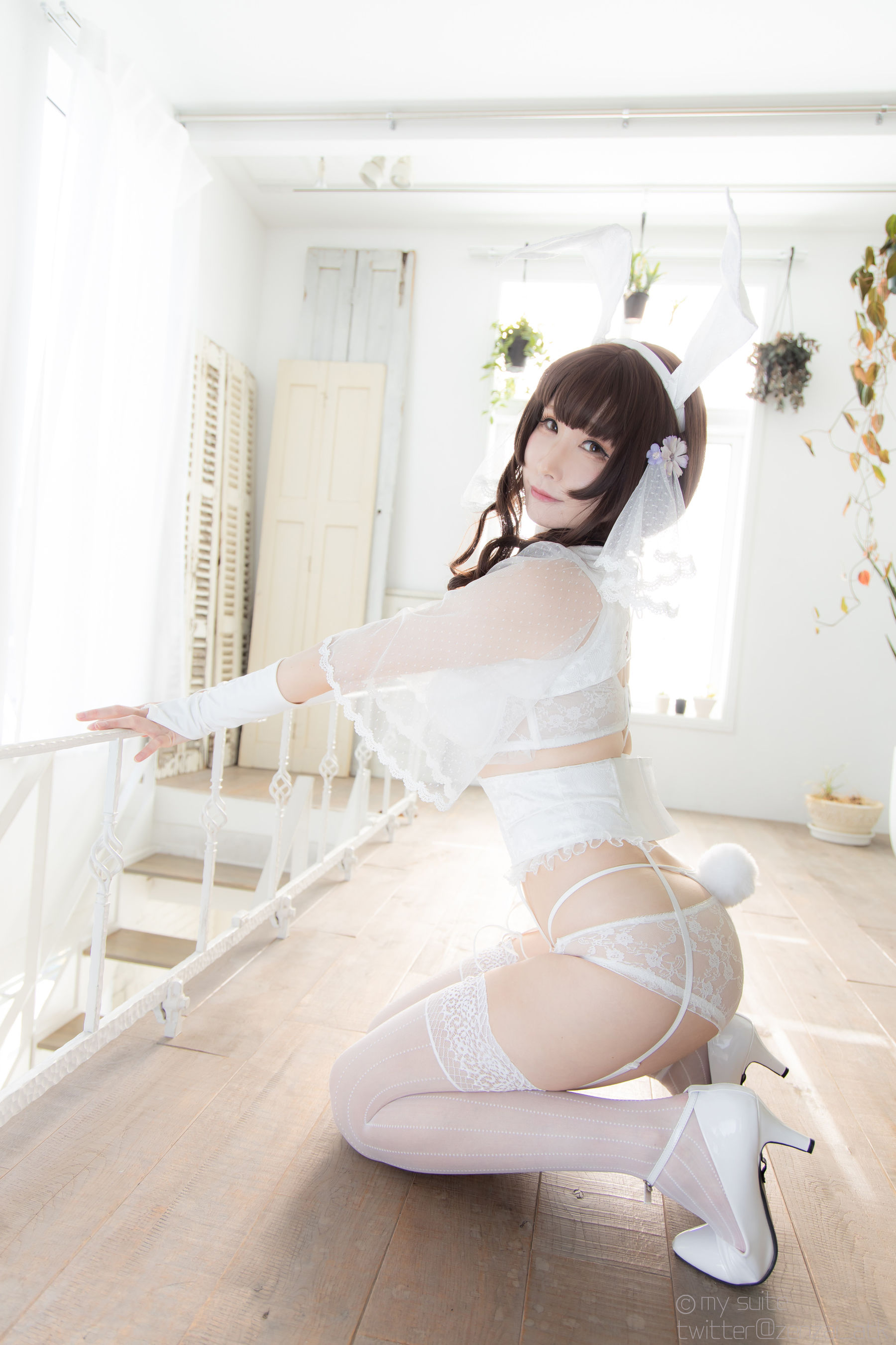 [my suite] Atsuki あつき - SUITE B-Tough (White Ver.)  Vol.2