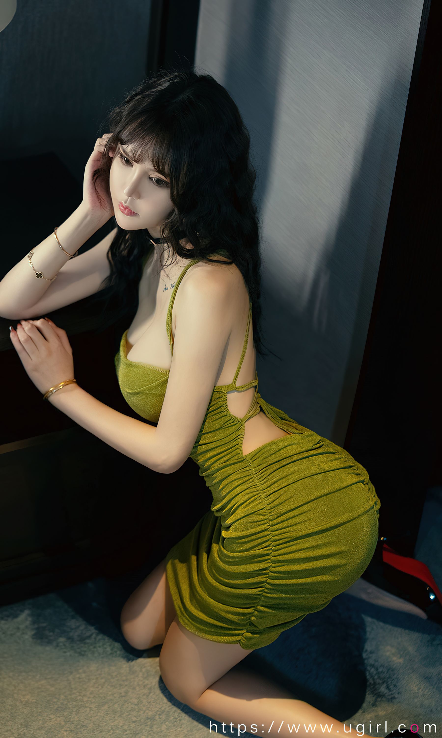 [Ugirls]爱尤物 No.2696 记忆碎片 青树