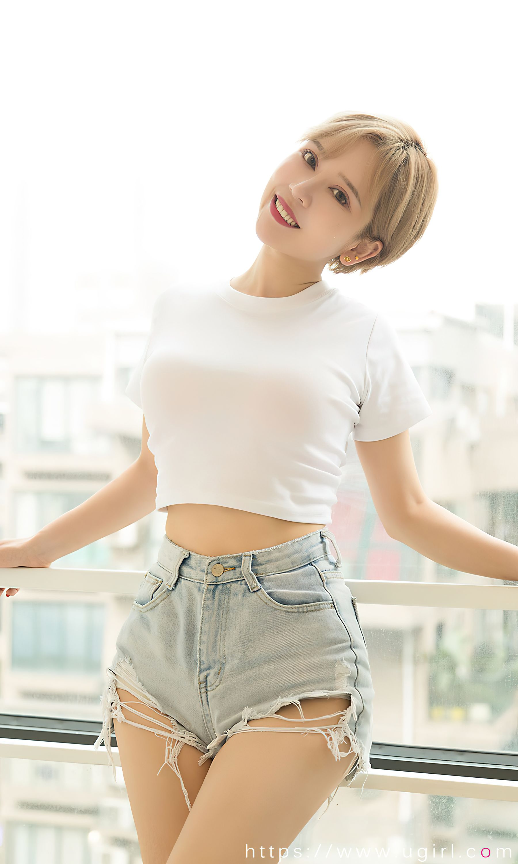 [Ugirls]爱尤物 No.2700 ins风女 笑笑