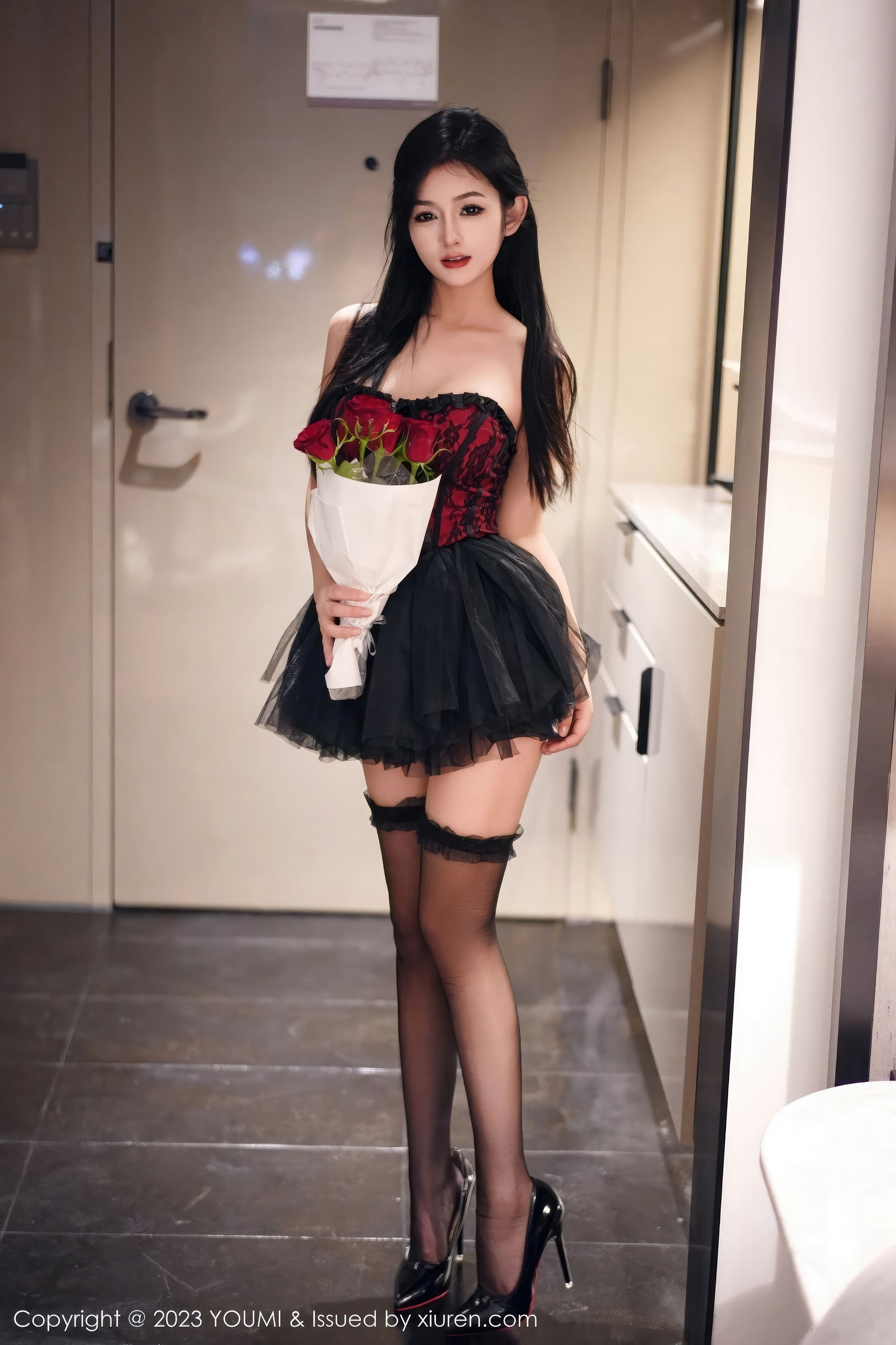 [YouMi]尤蜜荟 2023.10.10 Vol.991 谭小灵