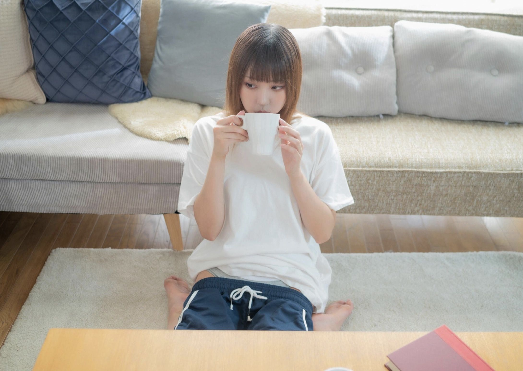 スカート を約100回めくれる本 vol.24 有川紗雪