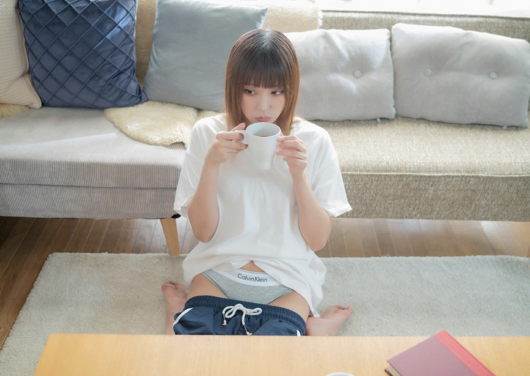 スカート を約100回めくれる本 vol.24 有川紗雪