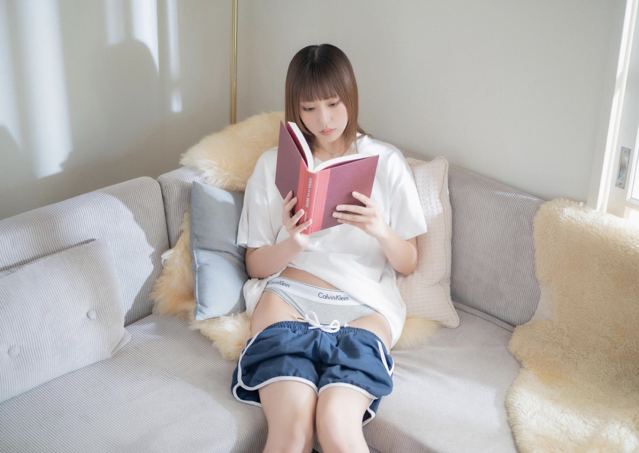 スカート を約100回めくれる本 vol.24 有川紗雪