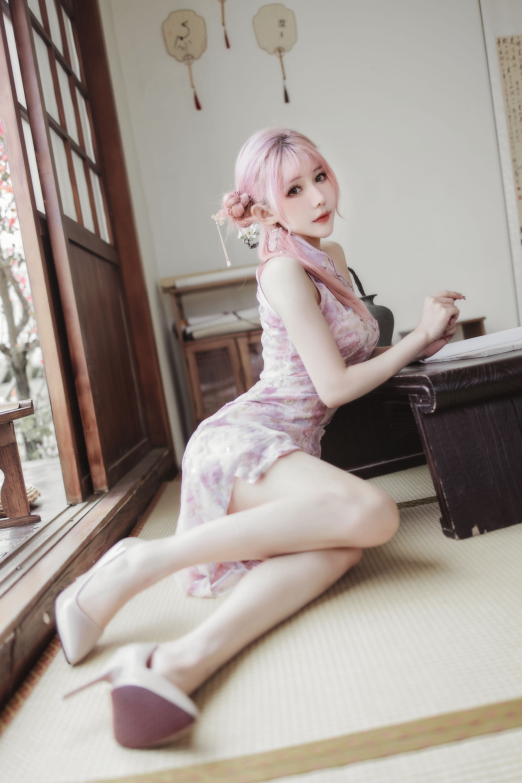 仙女月 - 粉色旗袍