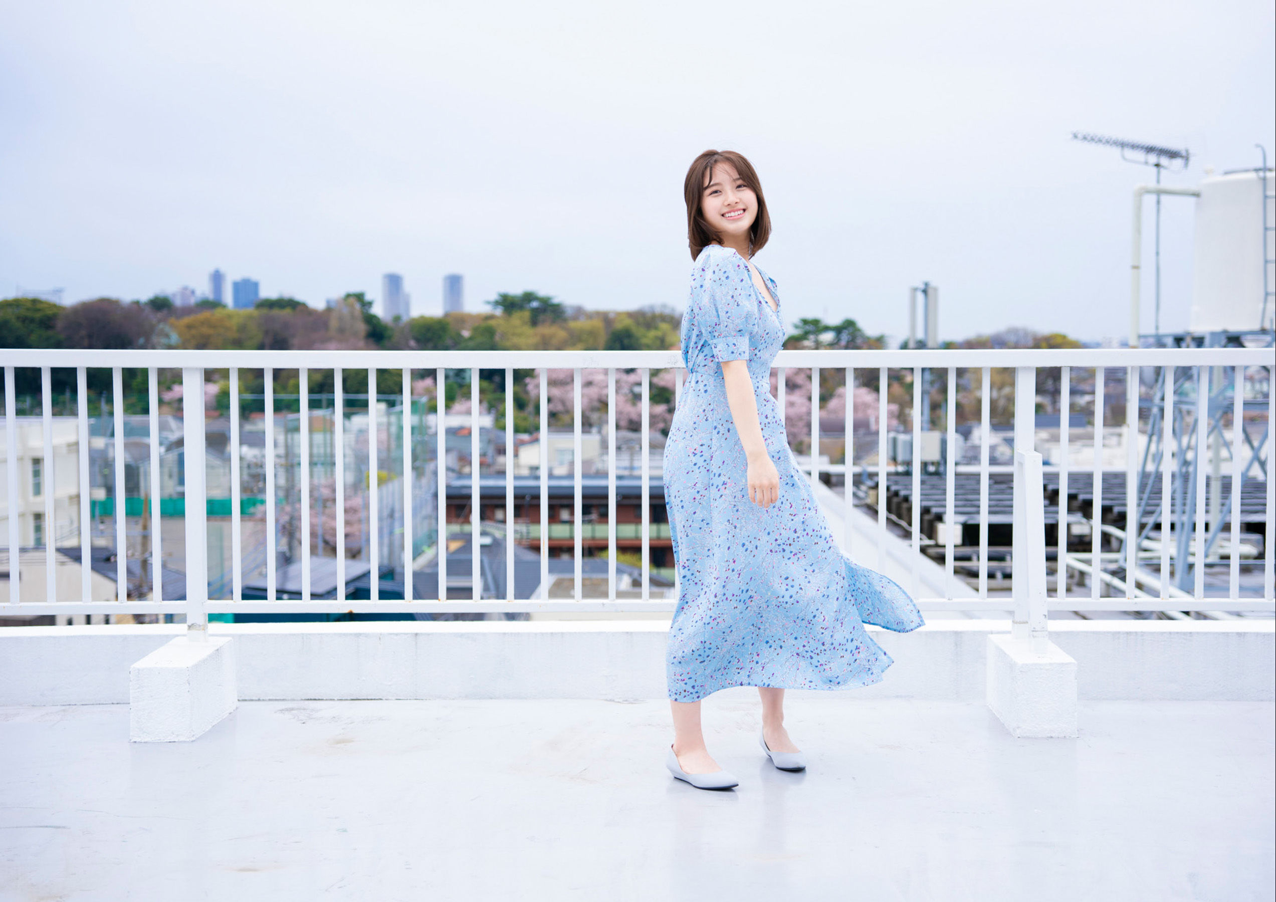 大和田南那「こっち見て、なーにゃ。」