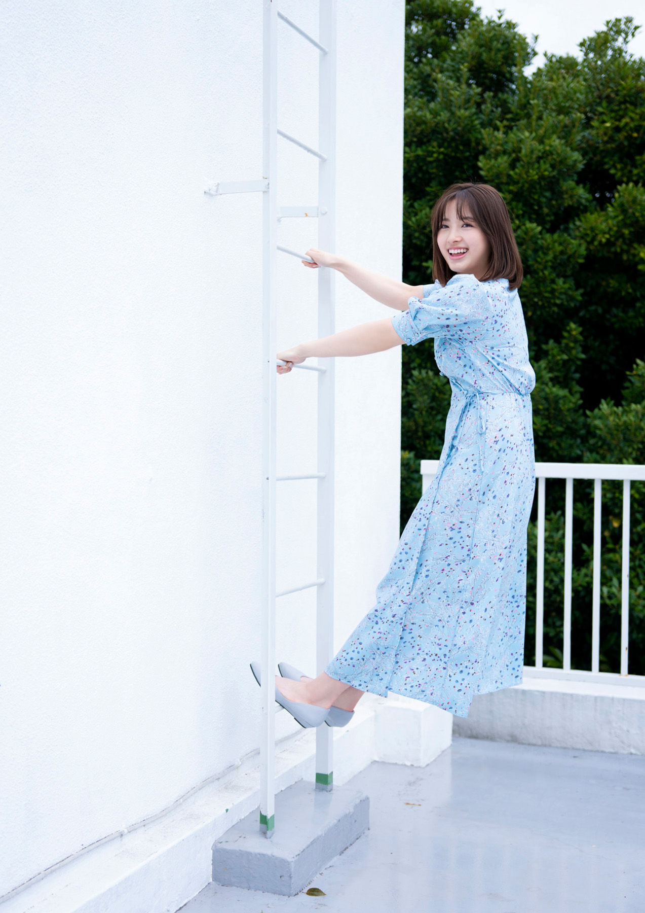 大和田南那「こっち見て、なーにゃ。」