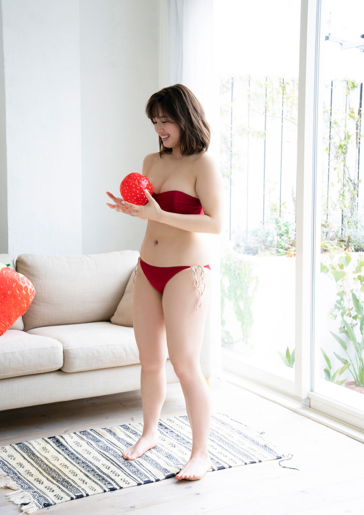 大和田南那「こっち見て、なーにゃ。」