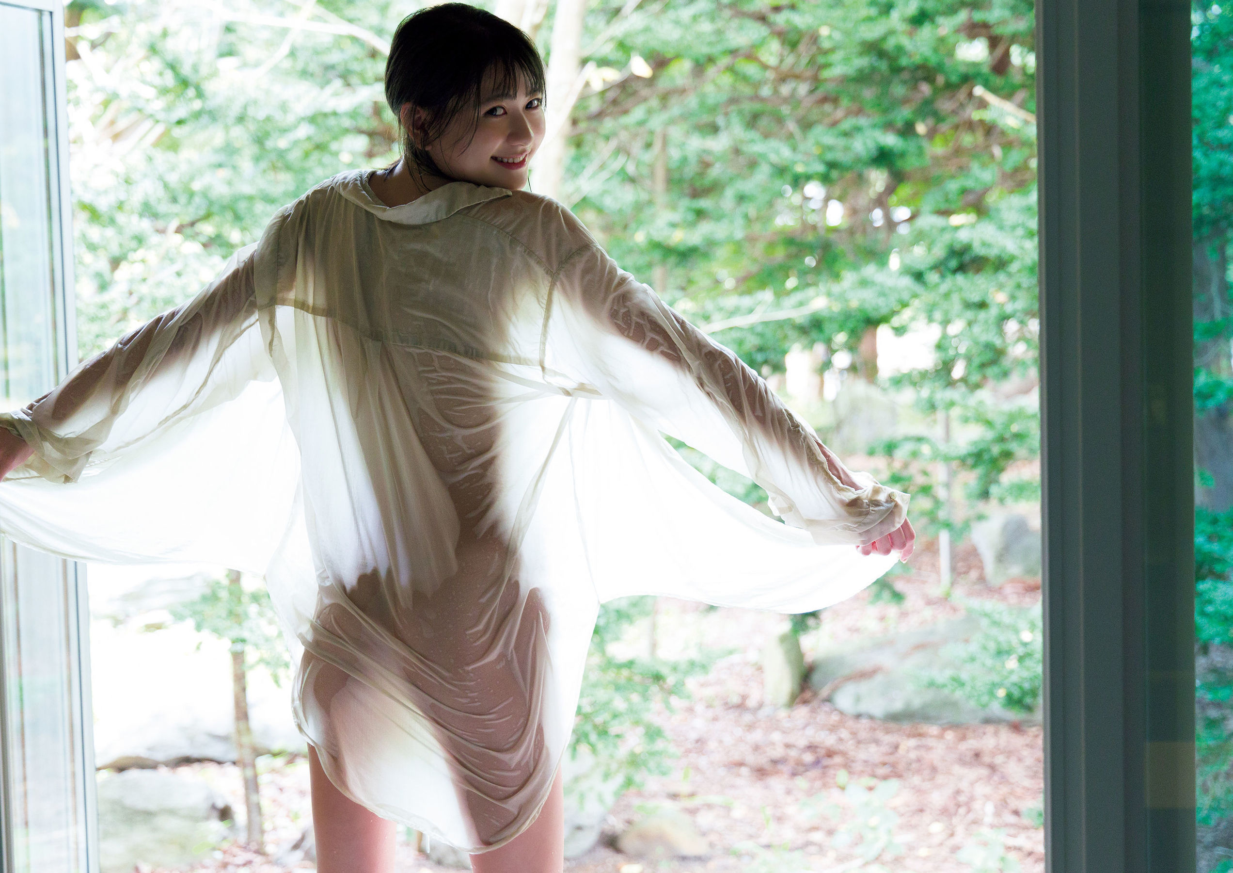 山田南実写真集『departure』 No.2