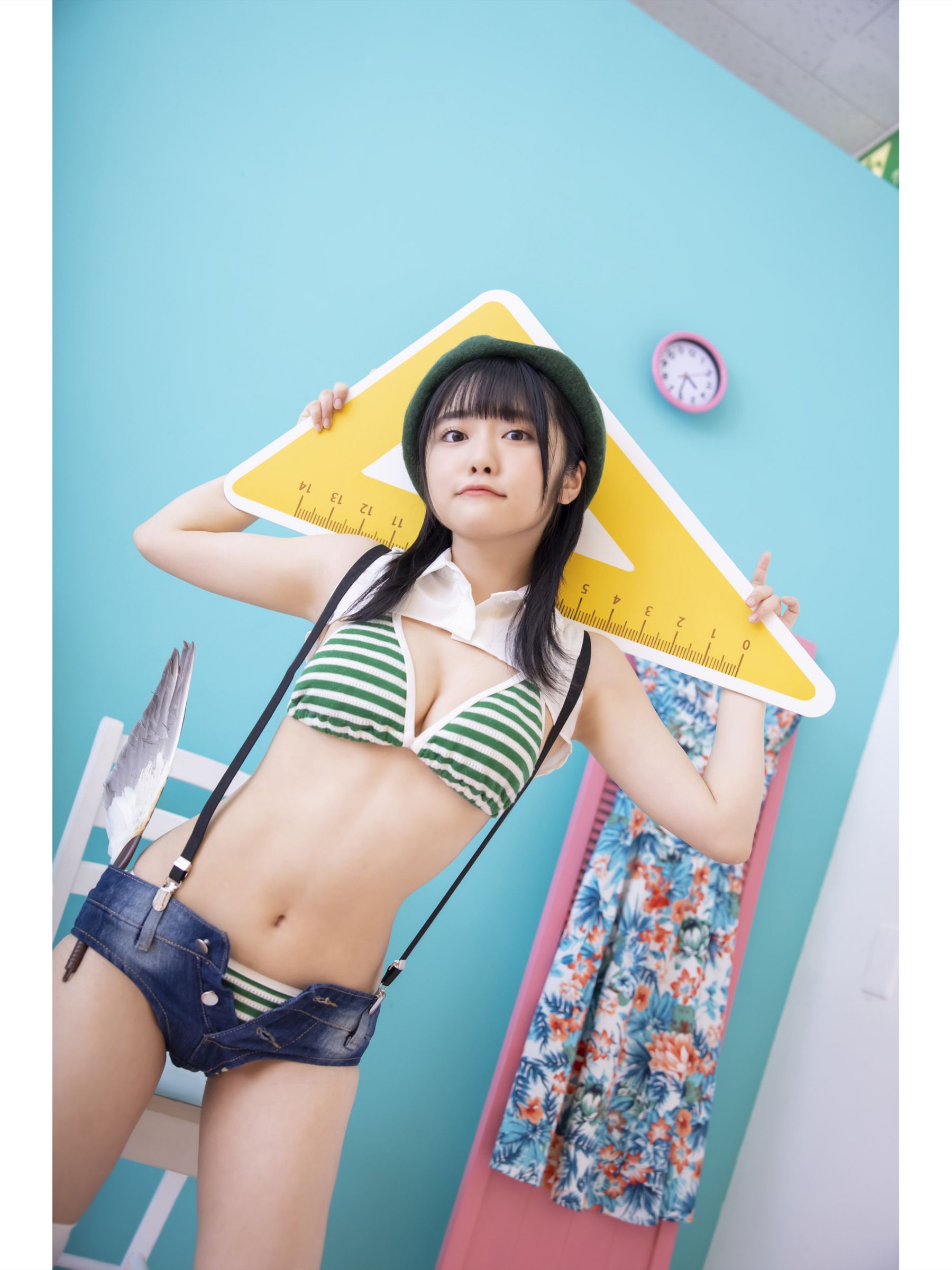 岡田彩夢 デジタル写真集 キミとキャンバスライフ