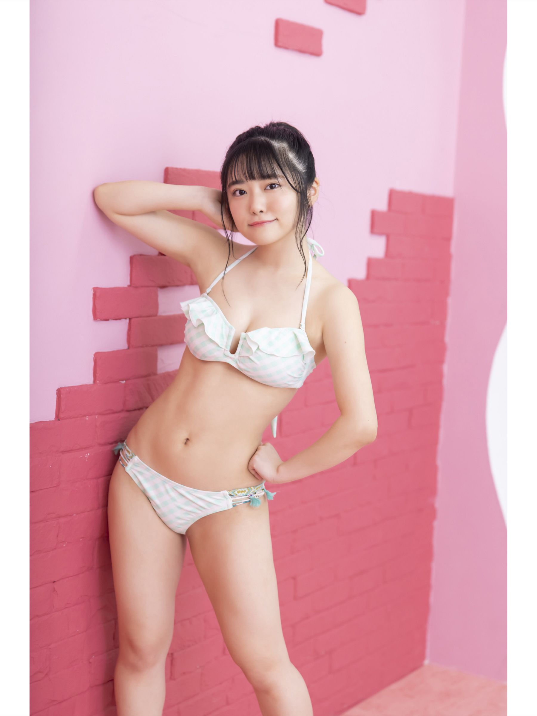 岡田彩夢 デジタル写真集 キミとキャンバスライフ