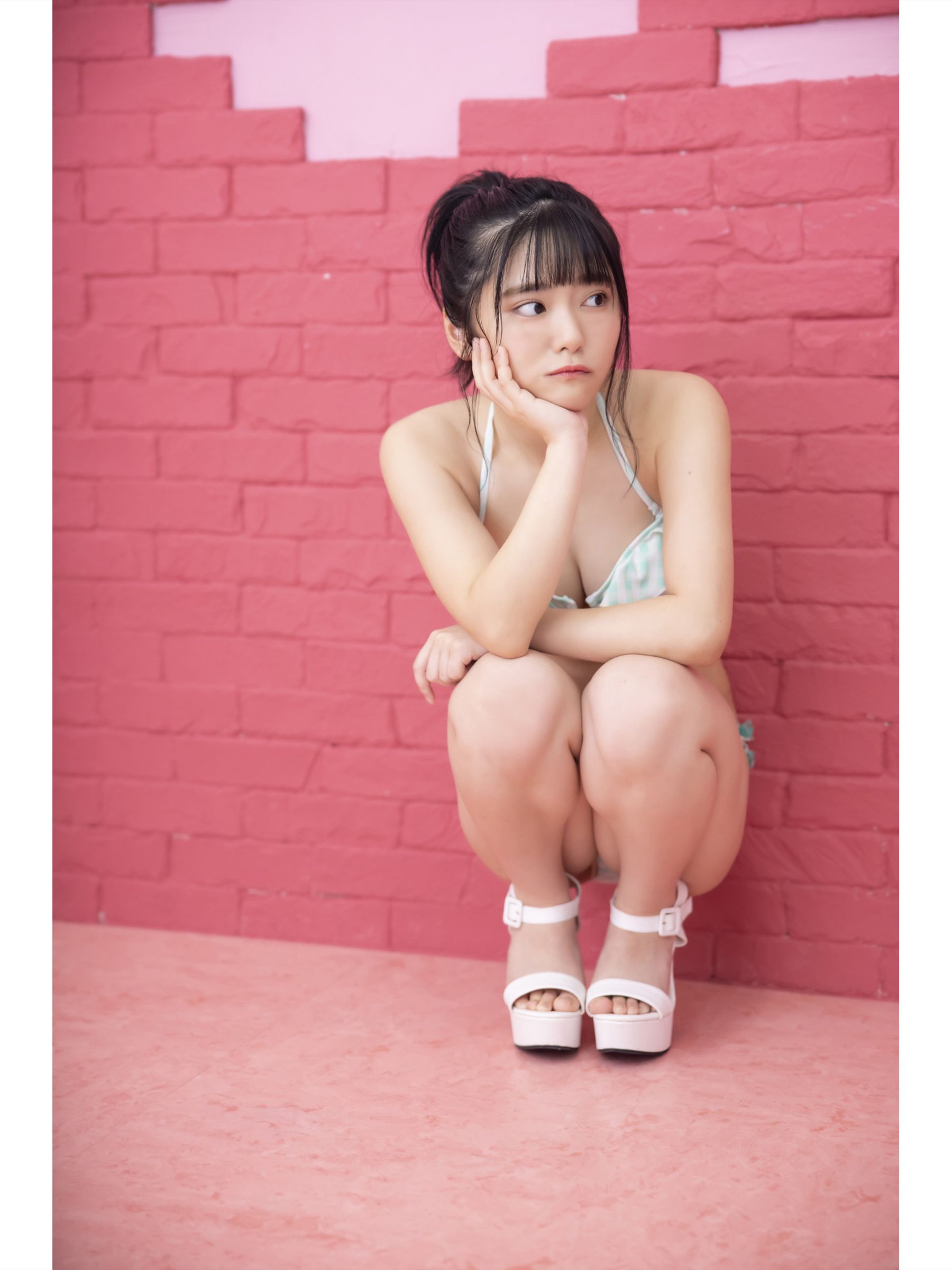 岡田彩夢 デジタル写真集 キミとキャンバスライフ