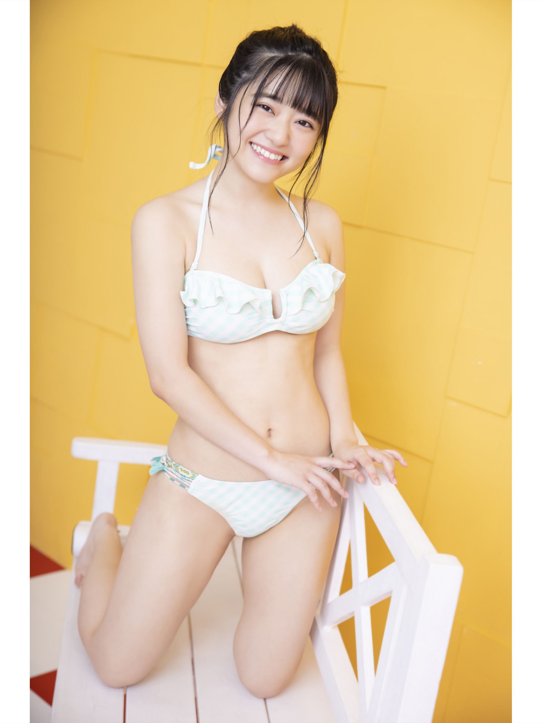 岡田彩夢 デジタル写真集 キミとキャンバスライフ