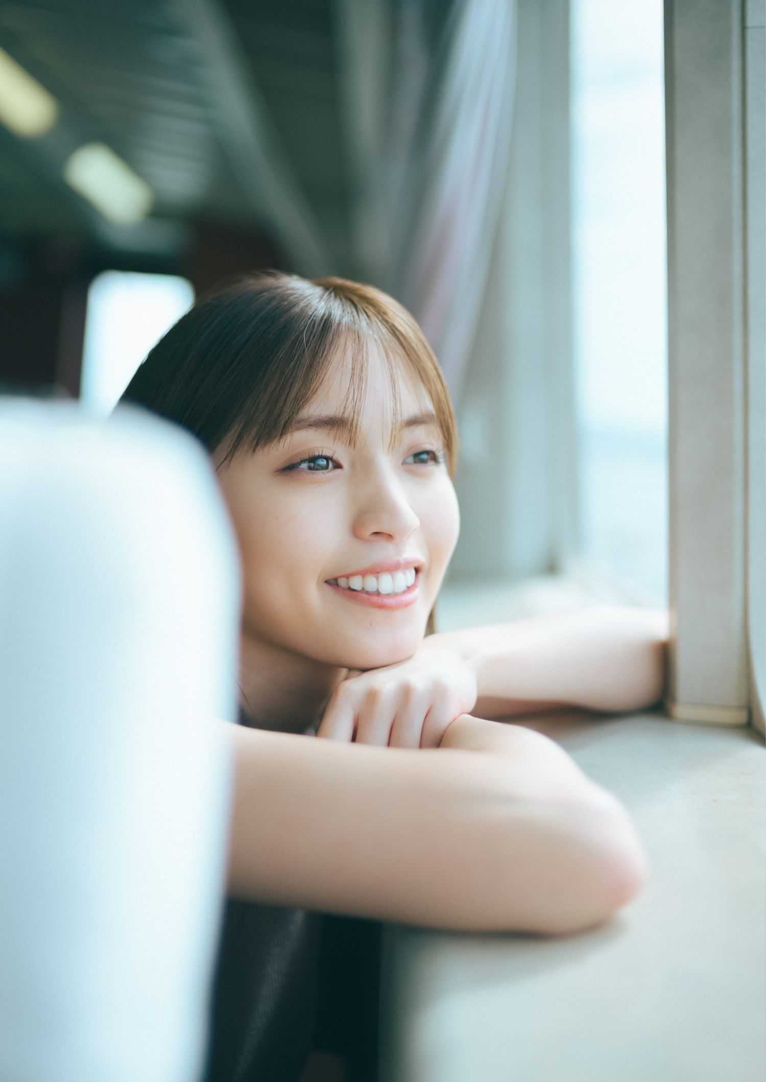 村島未悠 写真集「手を伸ばせば…」