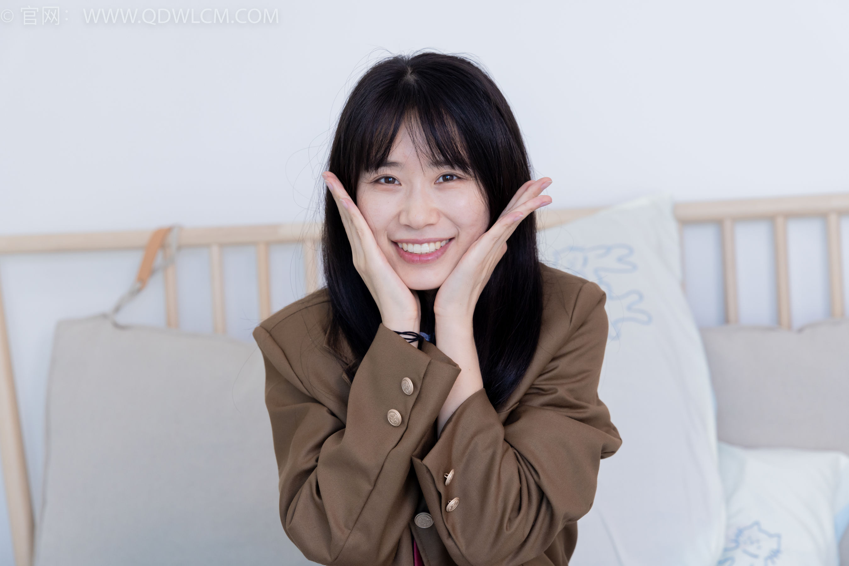 物恋传媒 No.1713 菜菜 - 可爱兔兔