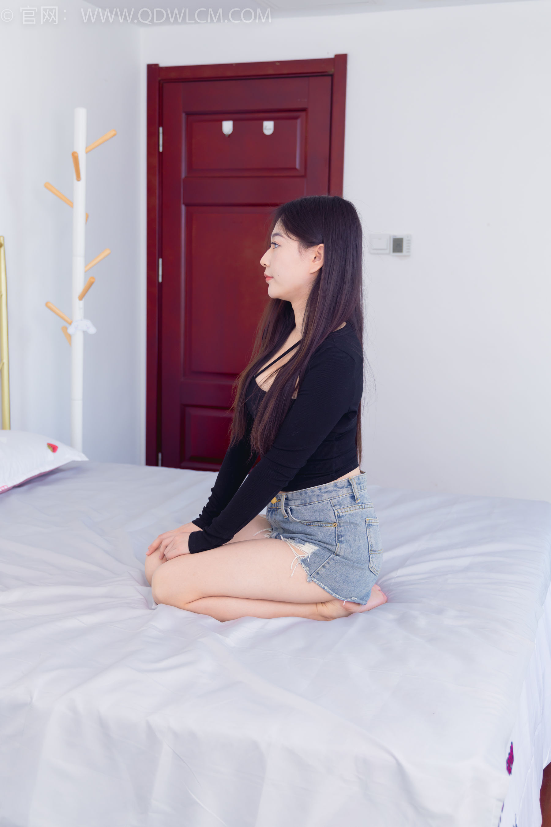 物恋传媒 No.1733 美兔 - 月光爱人