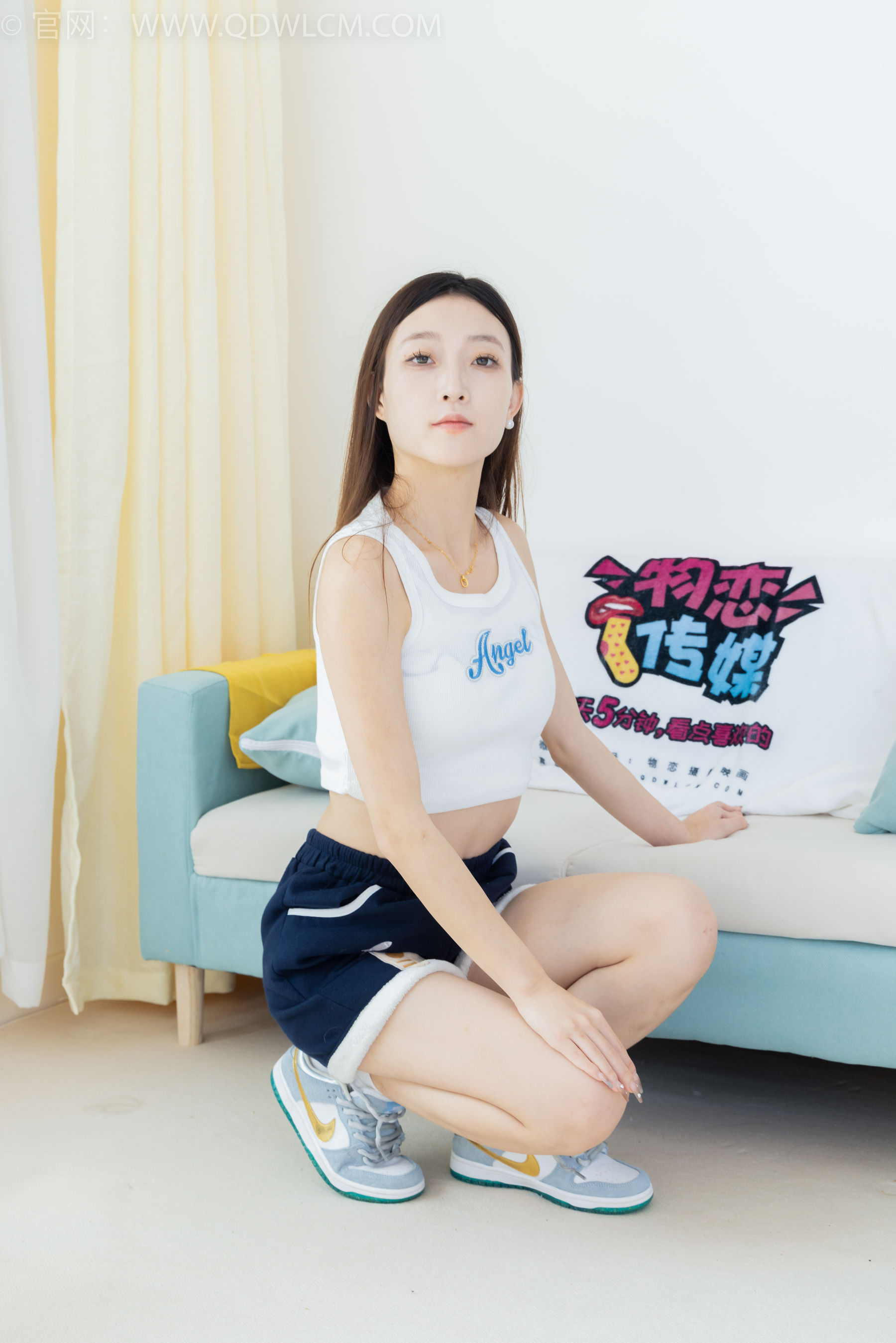 物恋传媒 No.1749 芒芒 - 缺失的月