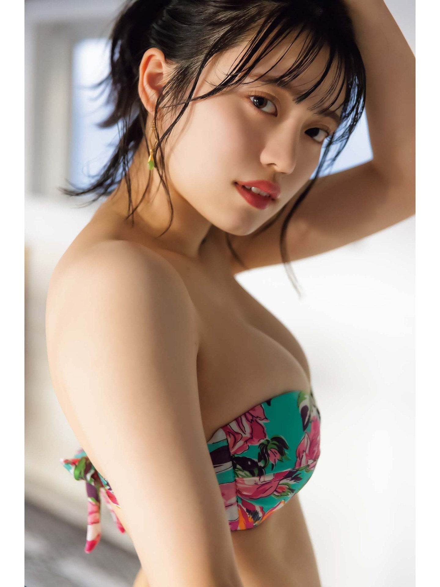 石浜芽衣 デジタル写真集 スタートダッシュ