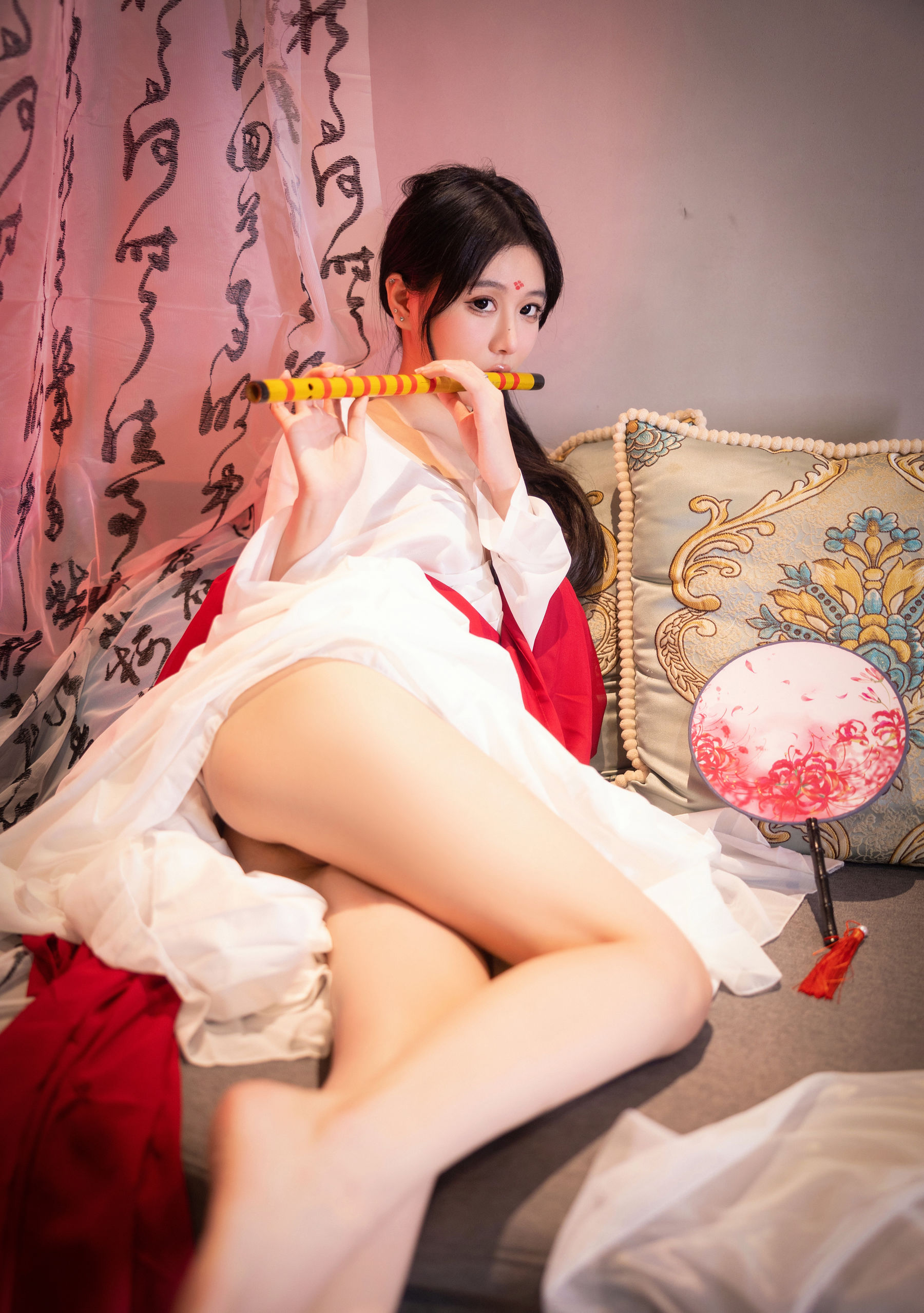 谢小蒽 古风长笛写真