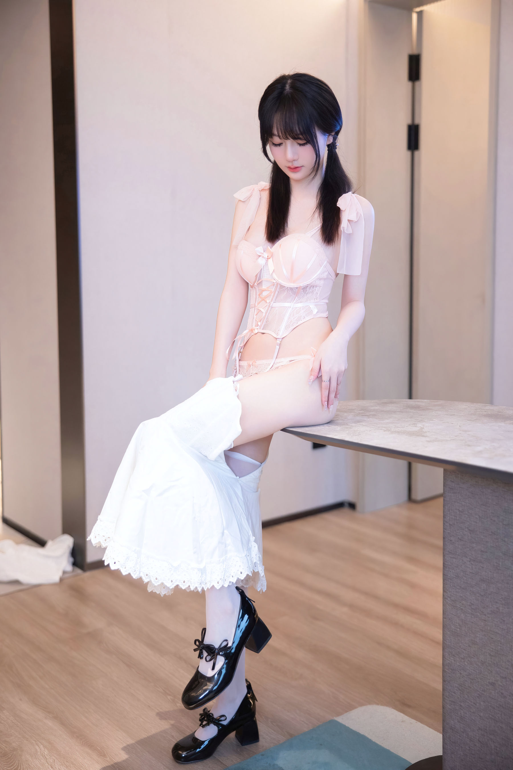 谢小蒽 粉色情趣写真
