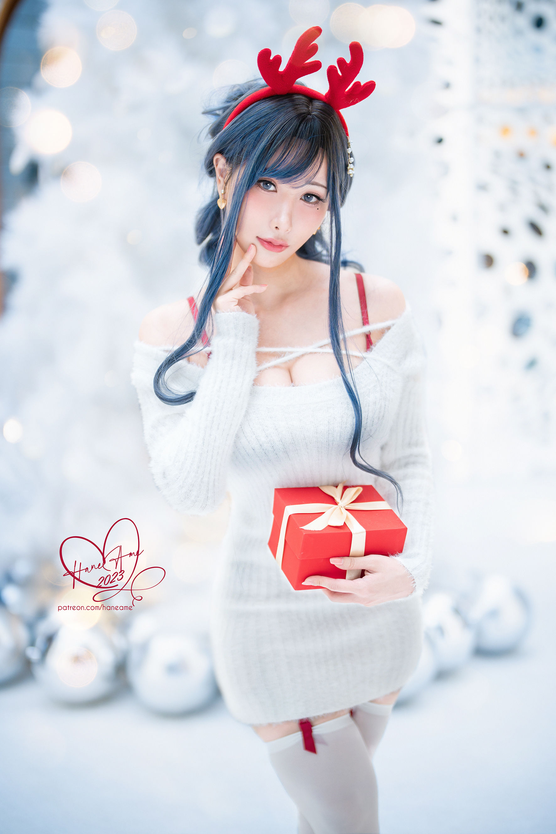Hane Ame 雨波写真 - Original 2023 White Christmas Moose Onesan