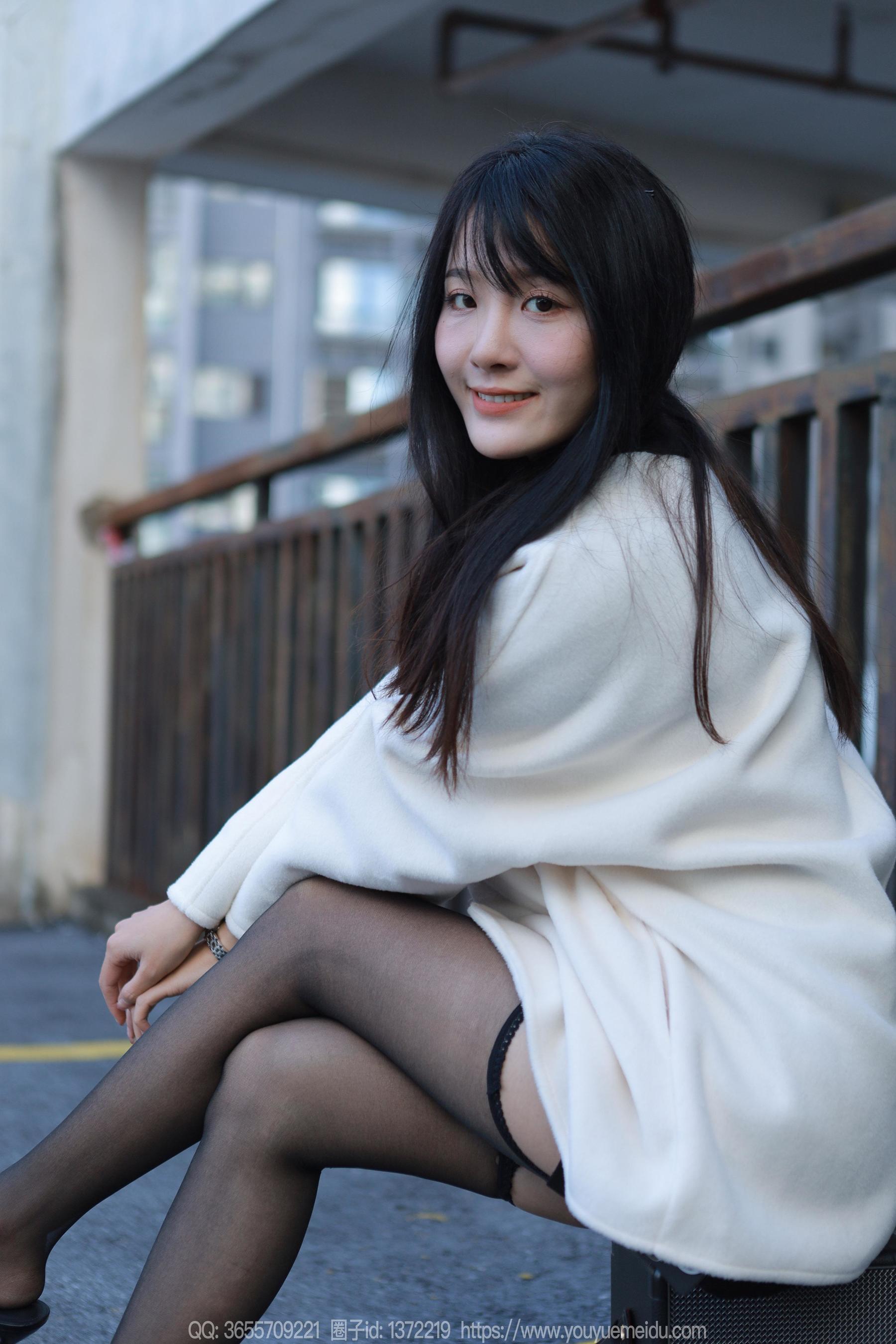 IESS异思趣向 - 模特： 婉萍 《户外音乐》