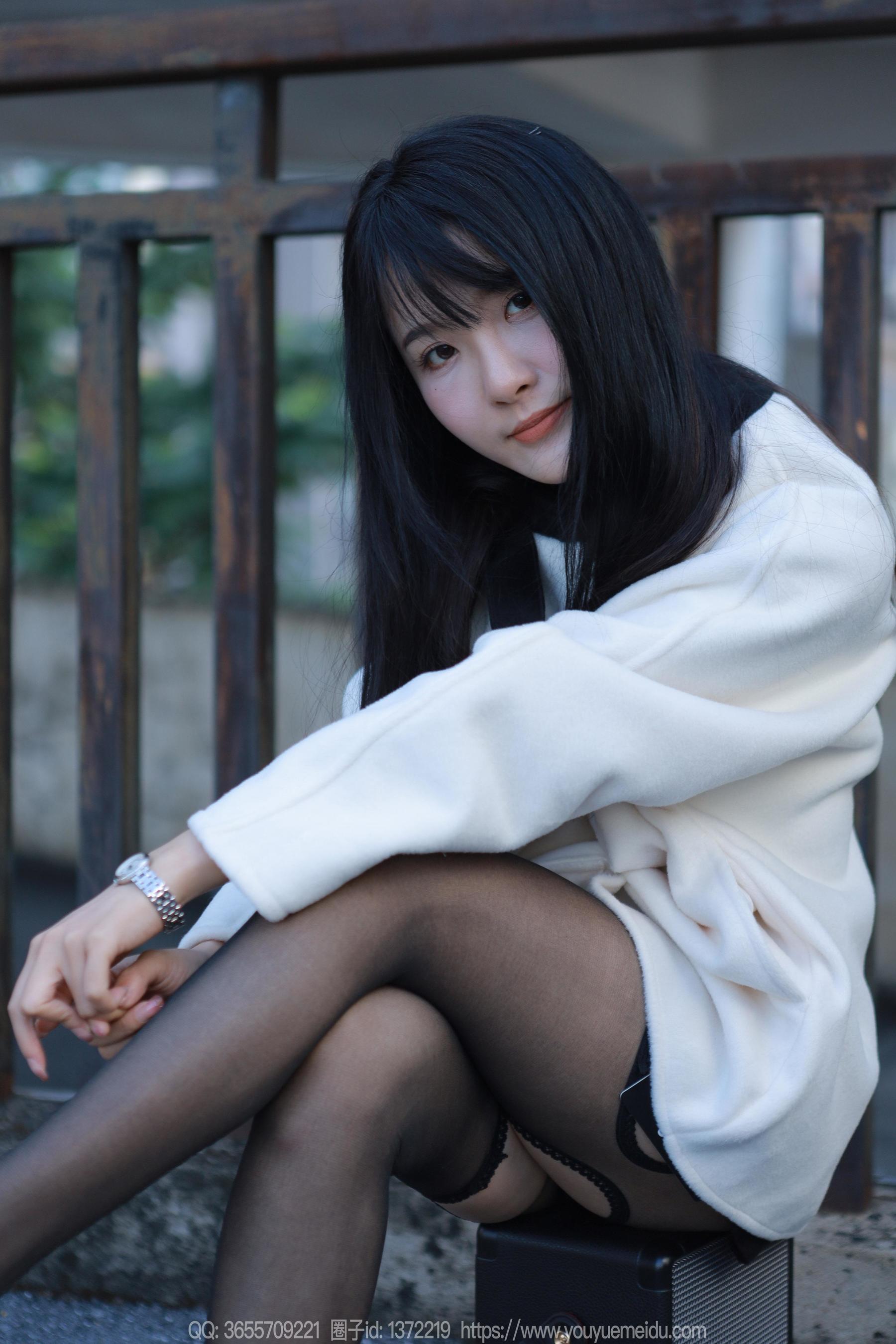 IESS异思趣向 - 模特： 婉萍 《户外音乐》