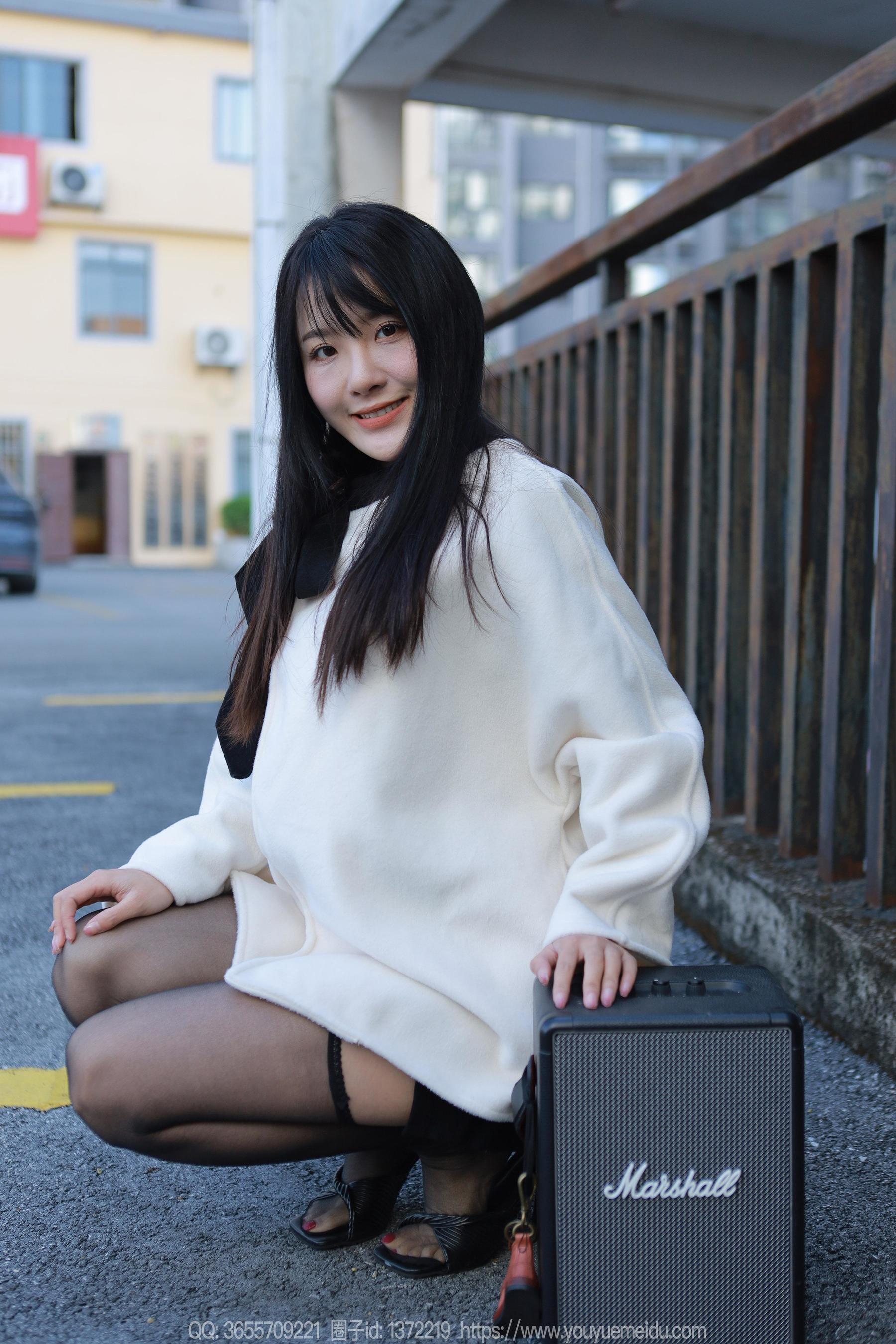 IESS异思趣向 - 模特： 婉萍 《户外音乐》