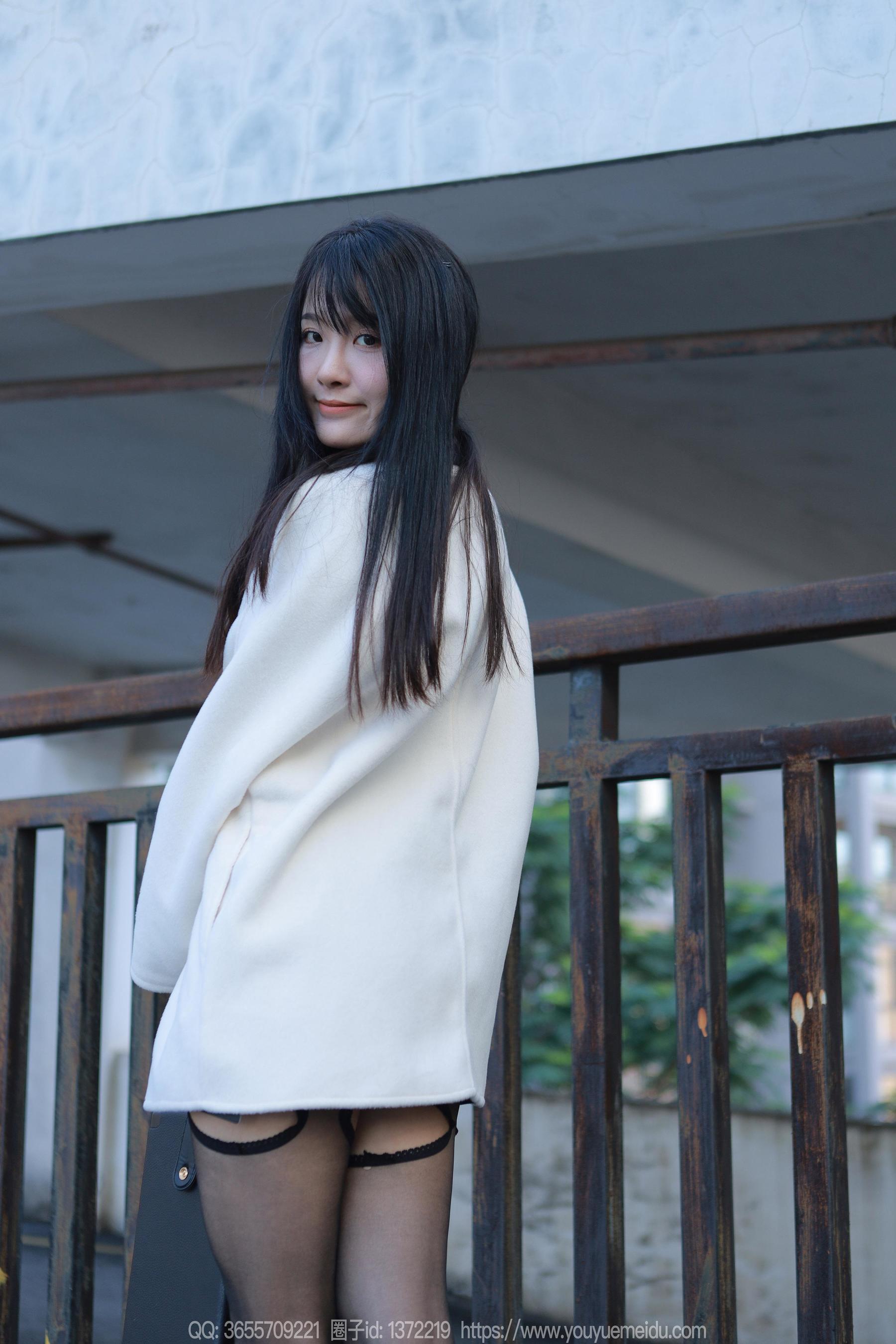 IESS异思趣向 - 模特： 婉萍 《户外音乐》