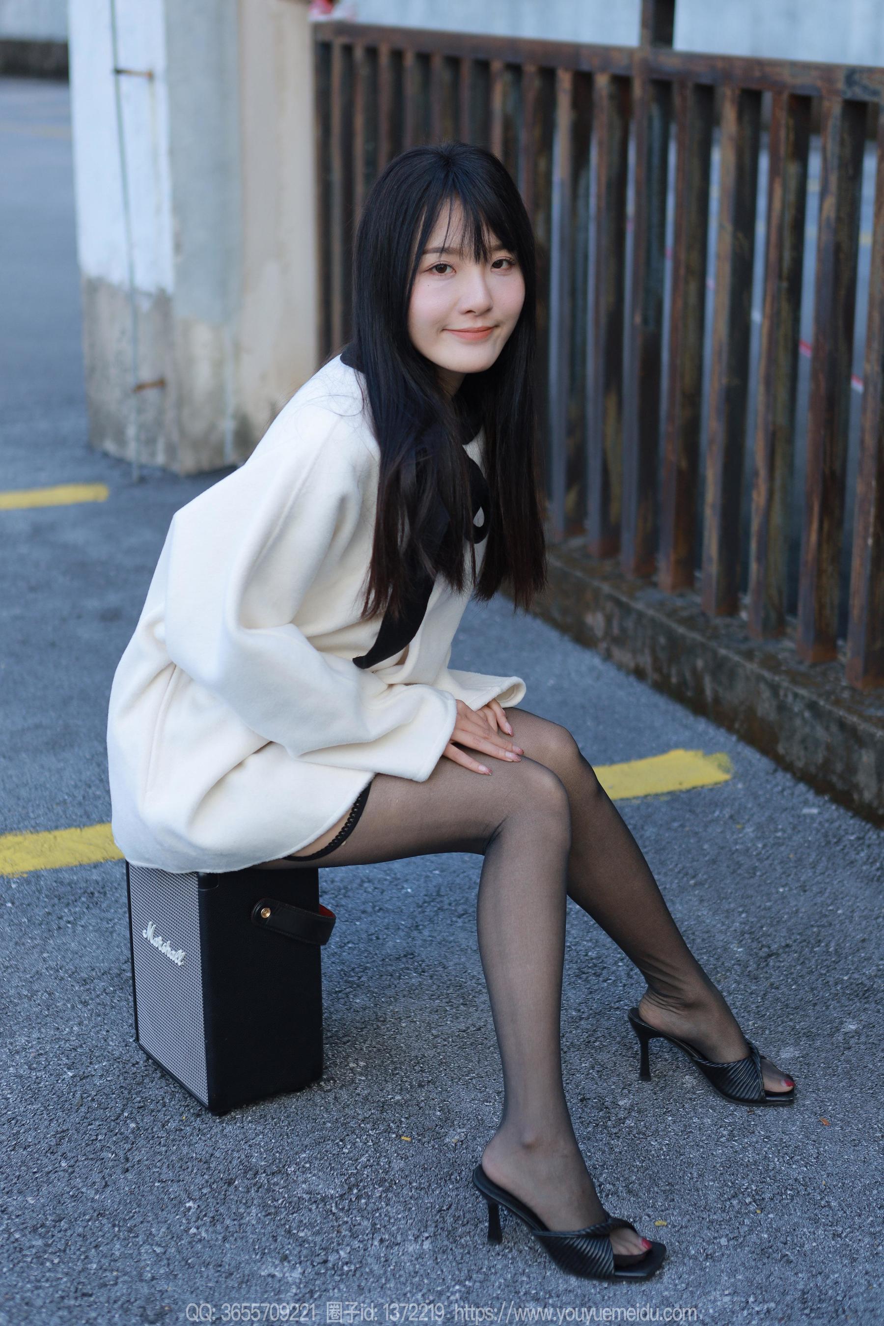 IESS异思趣向 - 模特： 婉萍 《户外音乐》