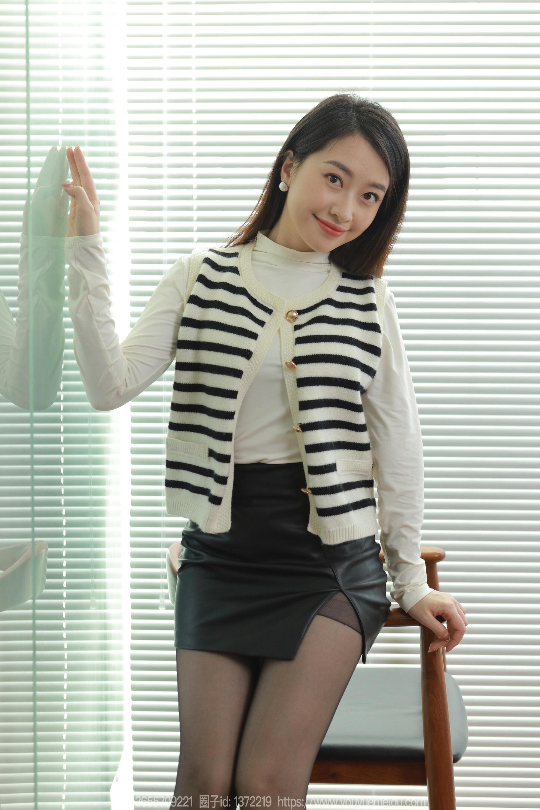 IESS异思趣向 - 模特： 小婕 《工作白加黑》