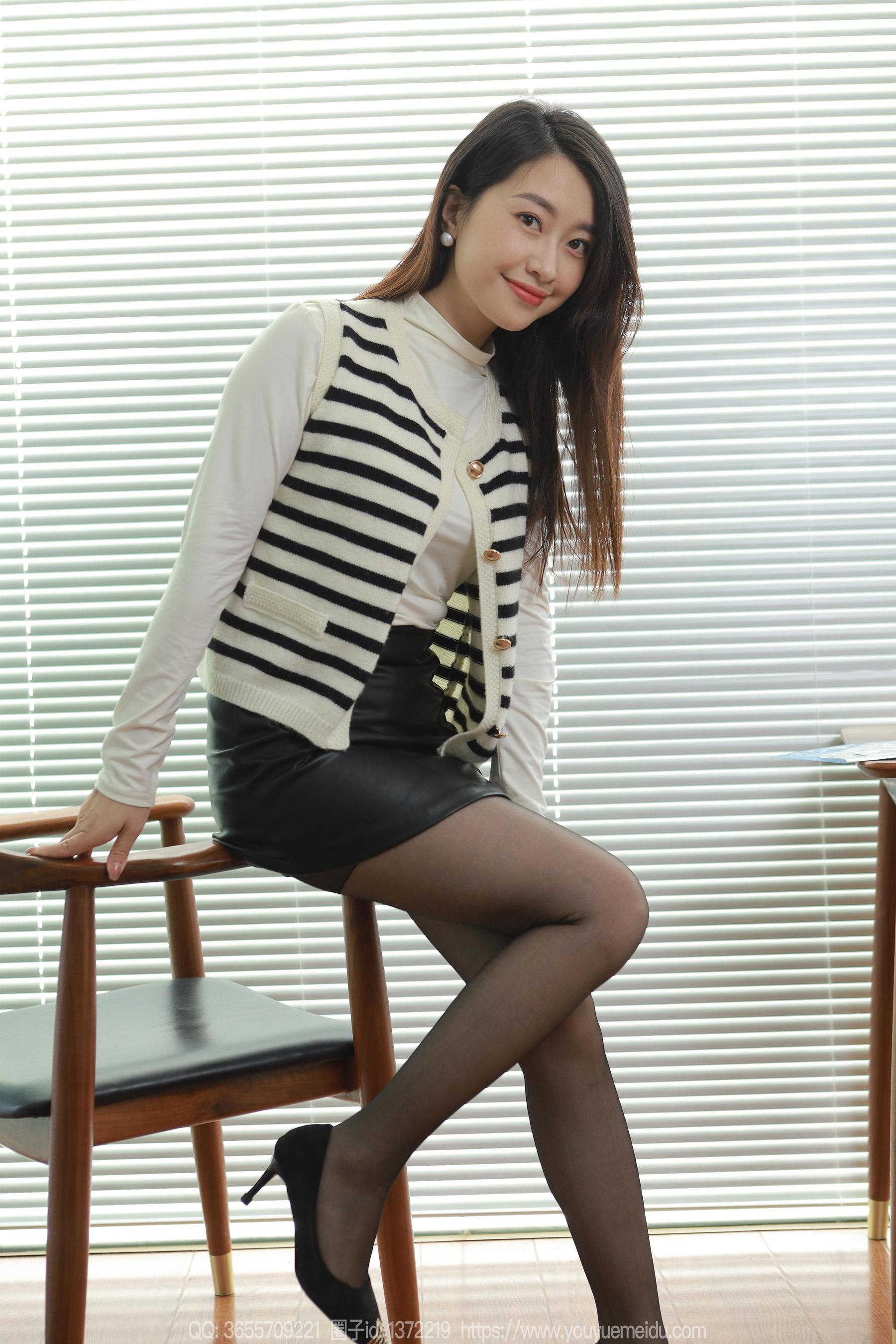 IESS异思趣向 - 模特： 小婕 《工作白加黑》