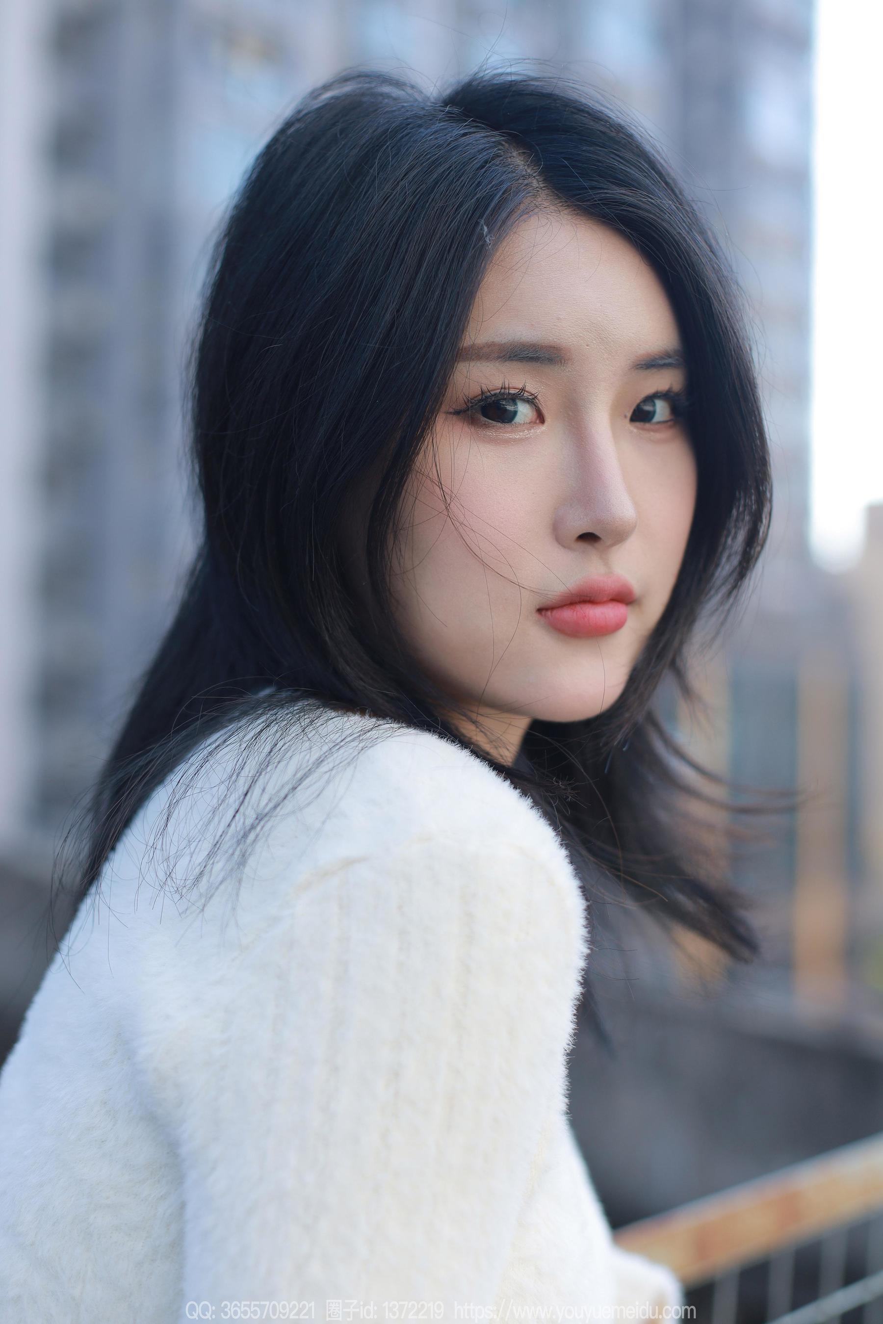 IESS异思趣向 - 模特： 小宝 《雪白的毛衣》