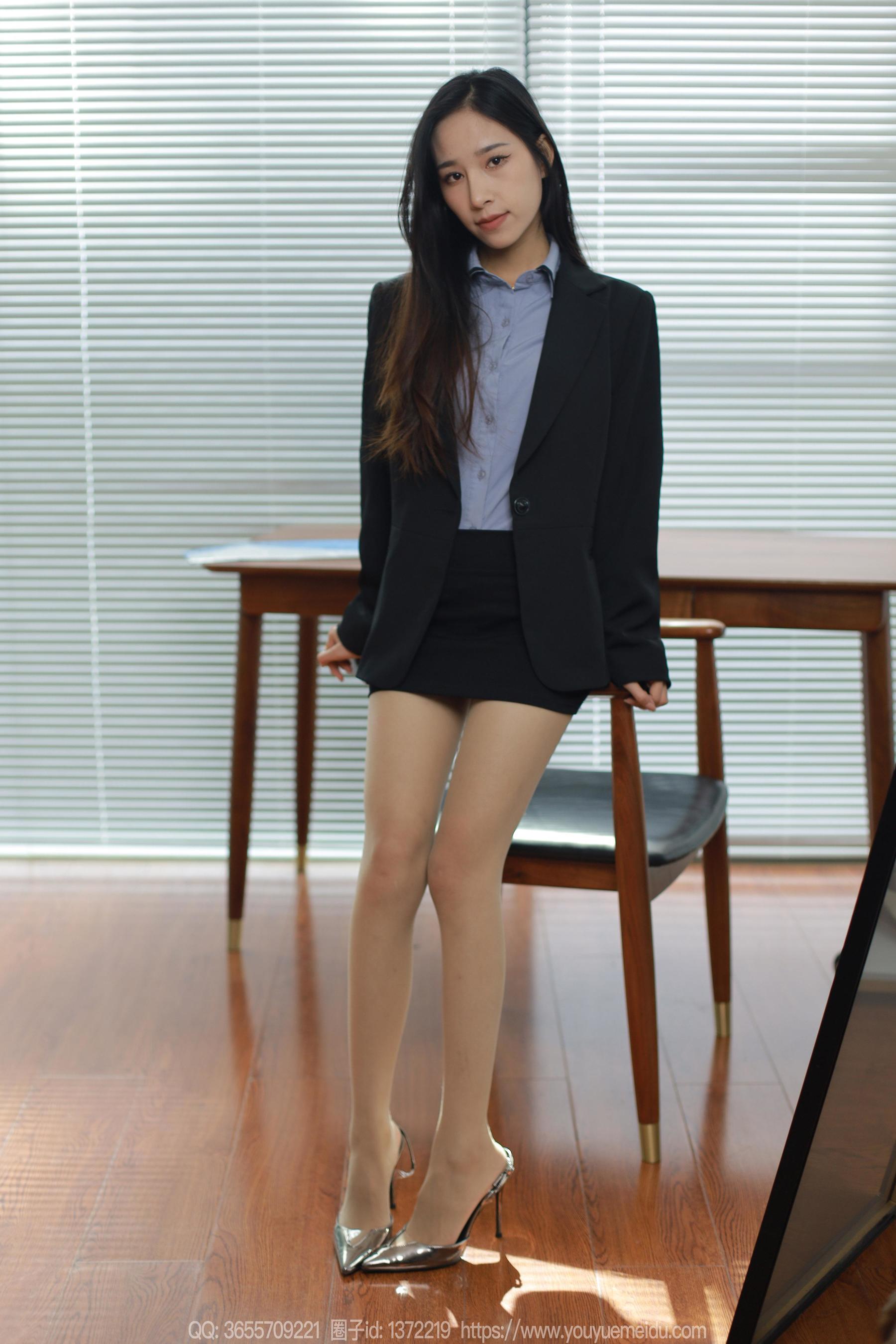 IESS异思趣向 - 模特： 美子 《回到办公室》