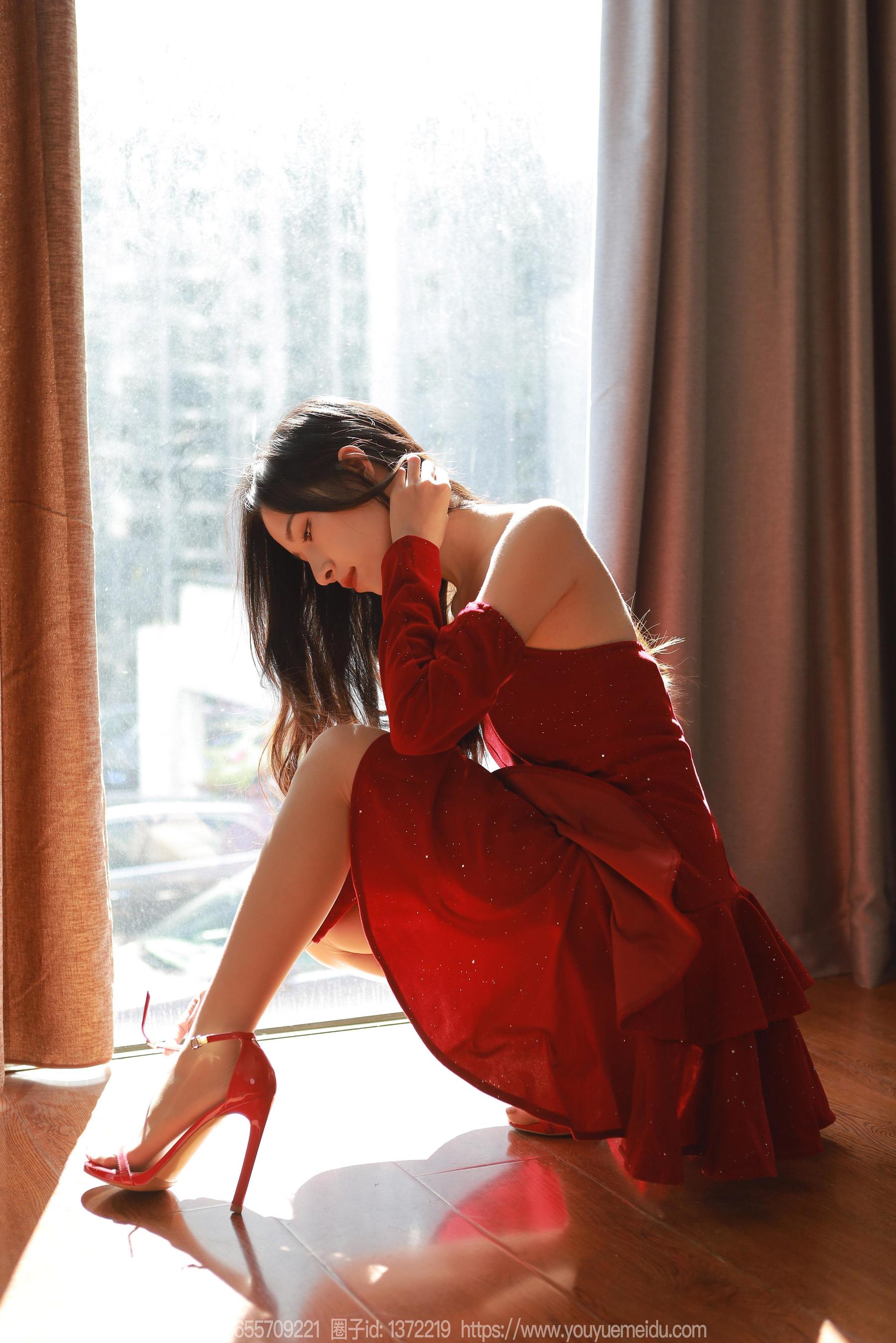 IESS异思趣向 - 模特： 美子 《美女阳光浴》