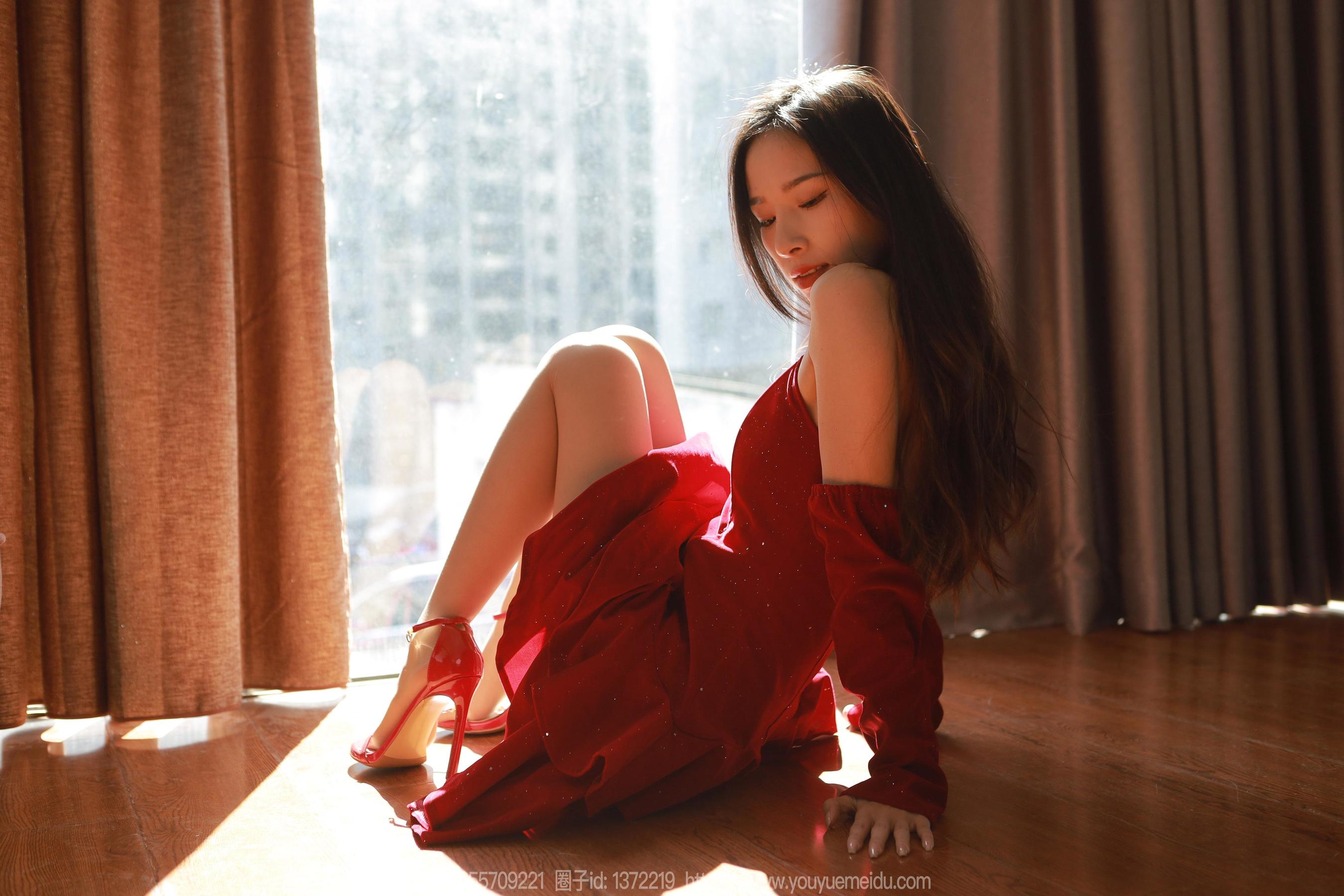 IESS异思趣向 - 模特： 美子 《美女阳光浴》